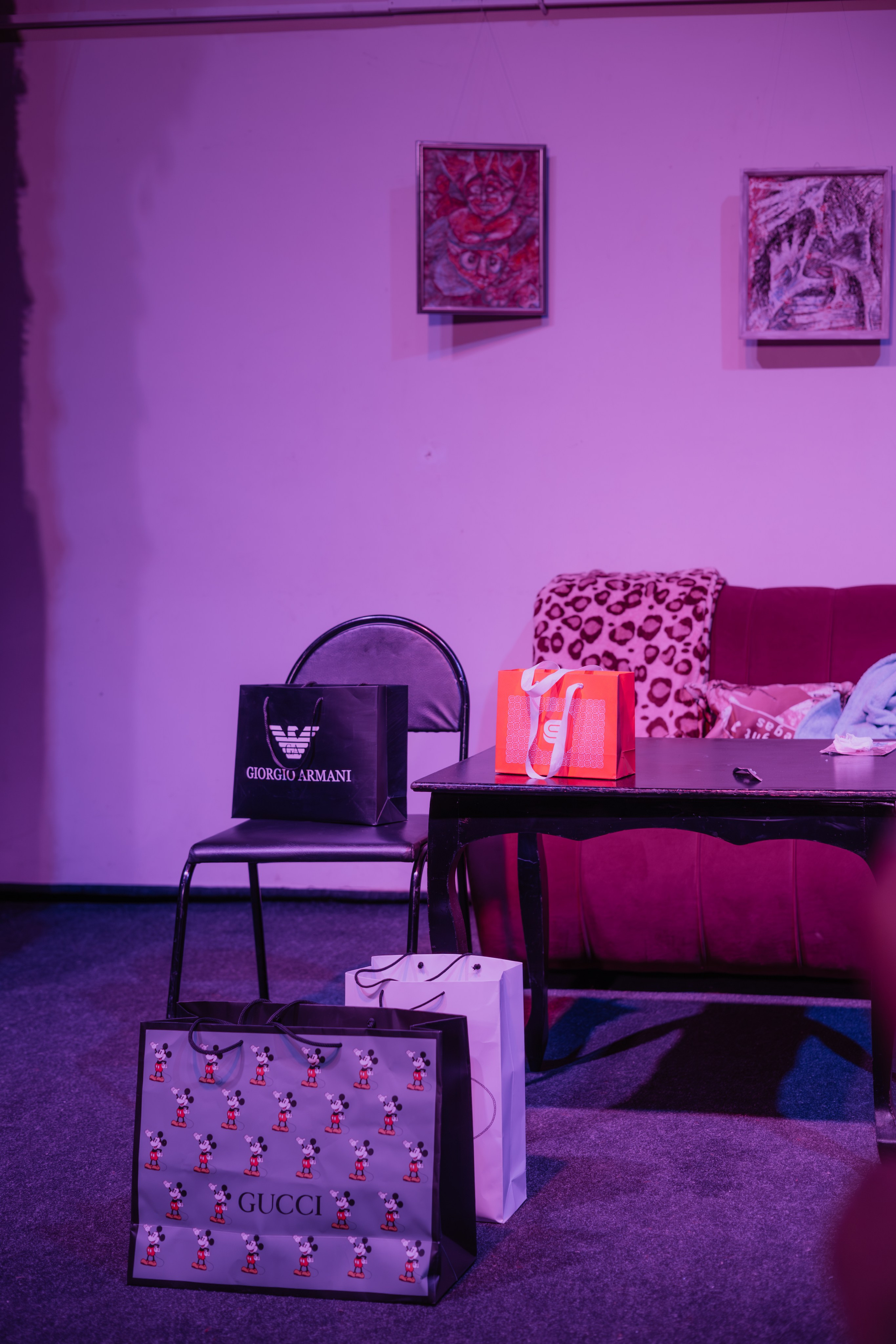 Дом актера «Денег много не бывает». Фотограф Марк Файзулин