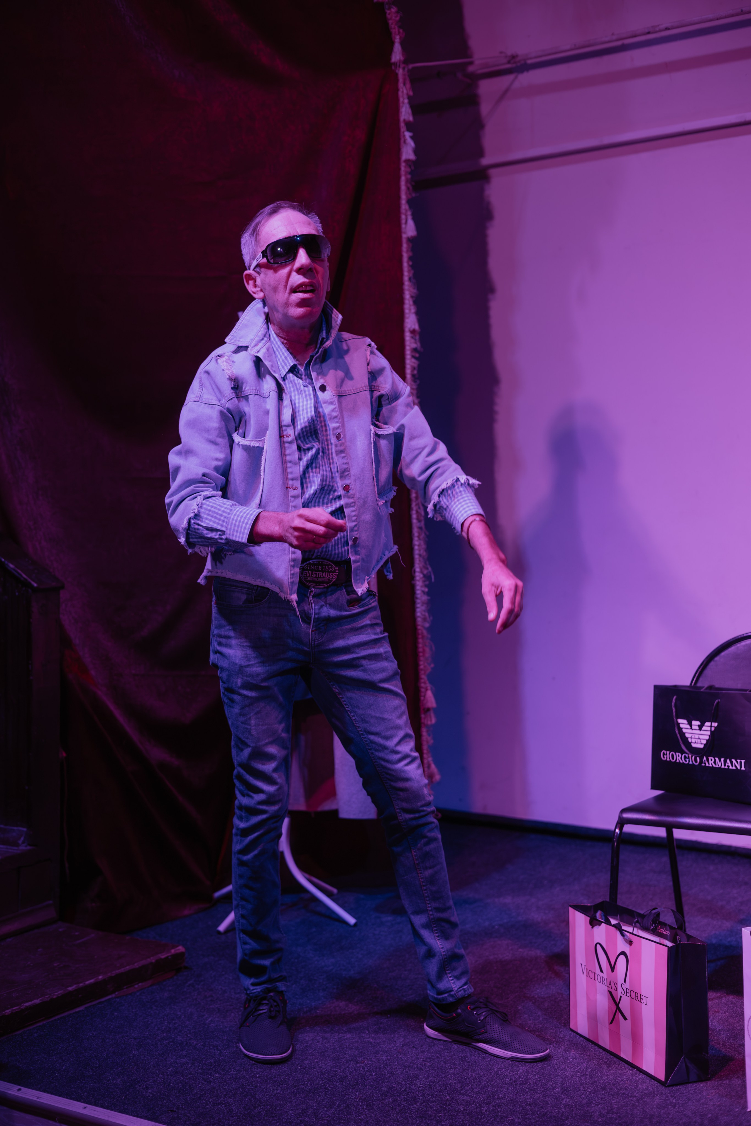 Дом актера «Денег много не бывает». Фотограф Марк Файзулин