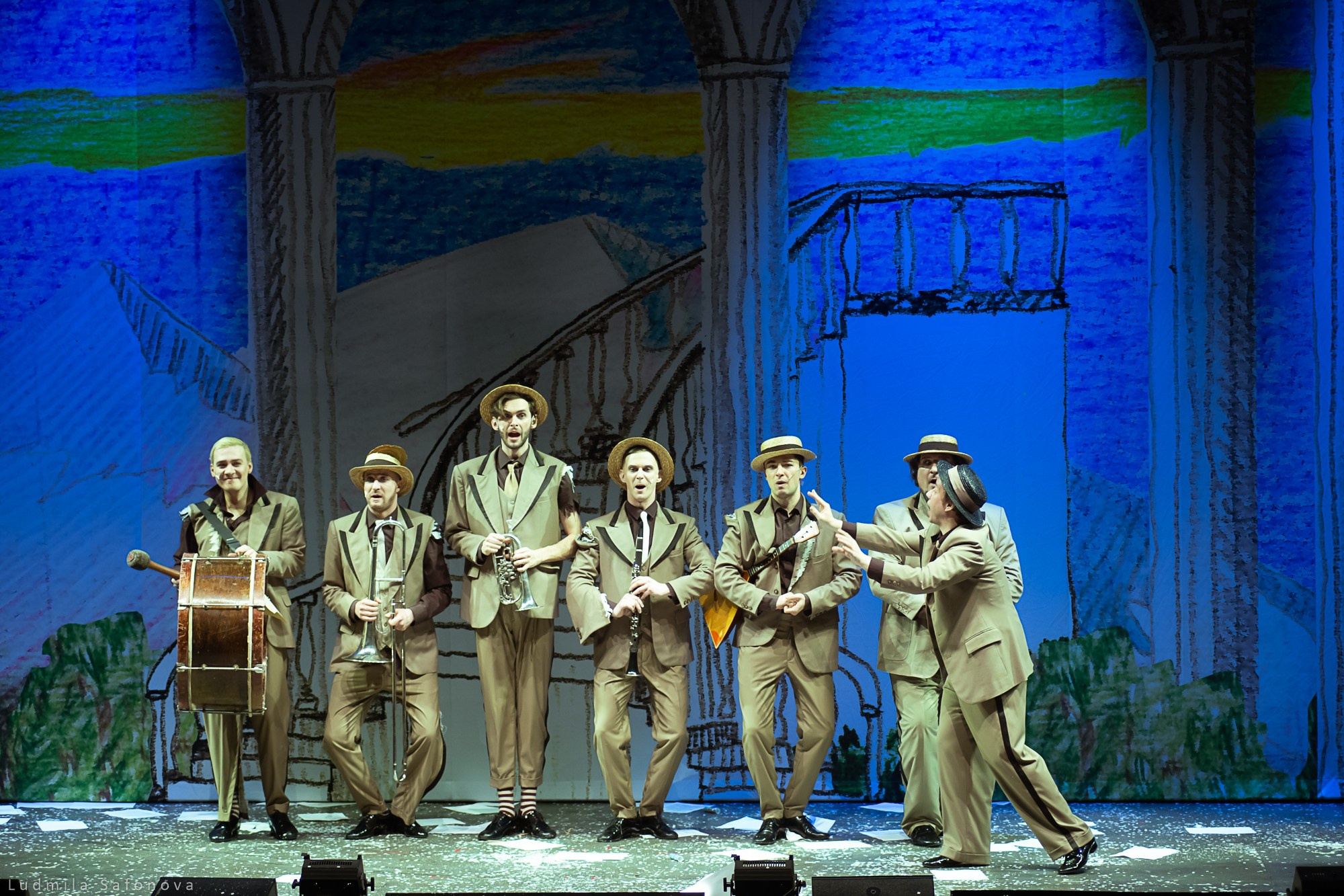 Весёлые ребята, театр на Таганке. Lucytheatre