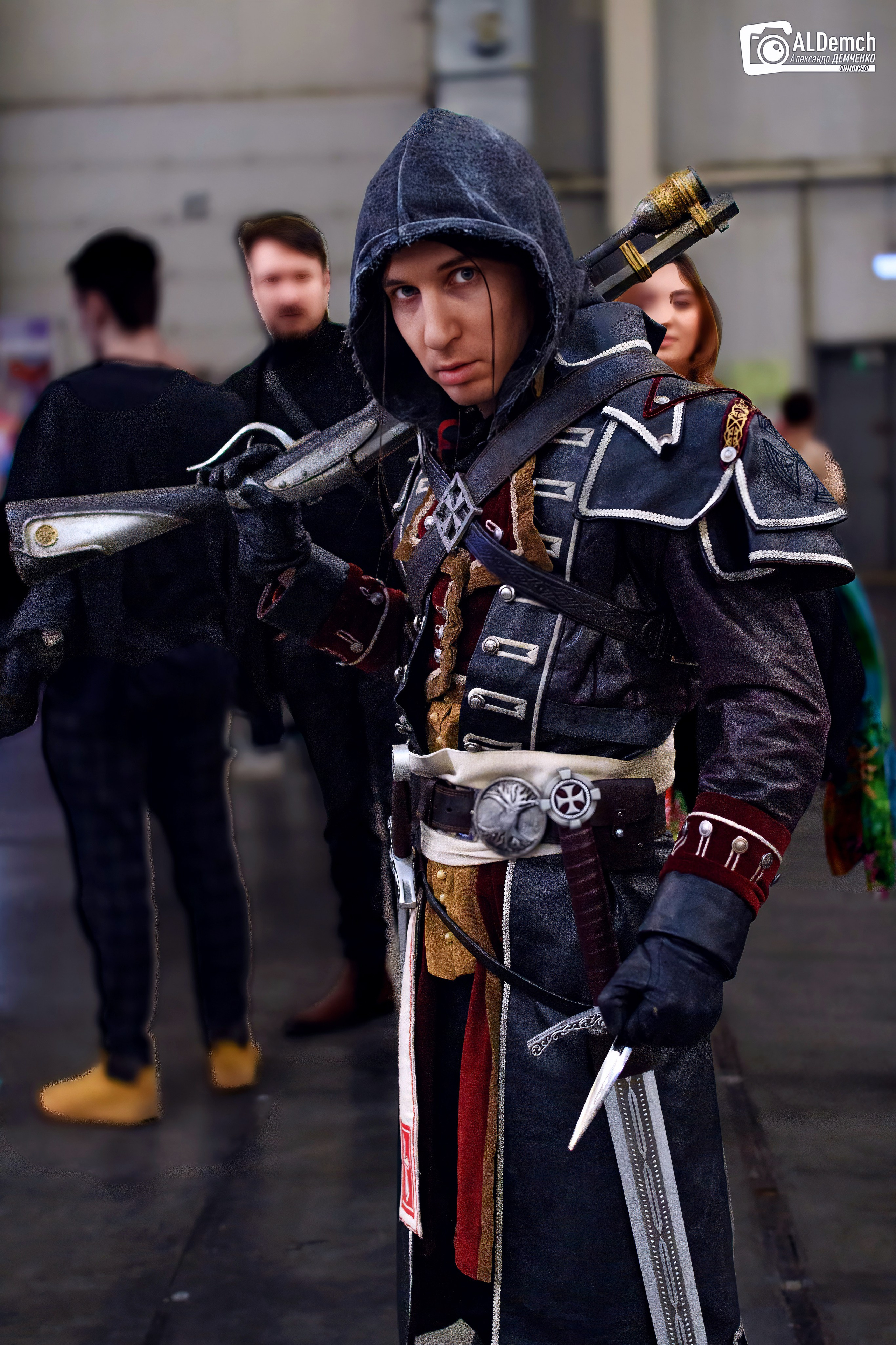 Assassins Creed картинки персонажей игры и косплей фото