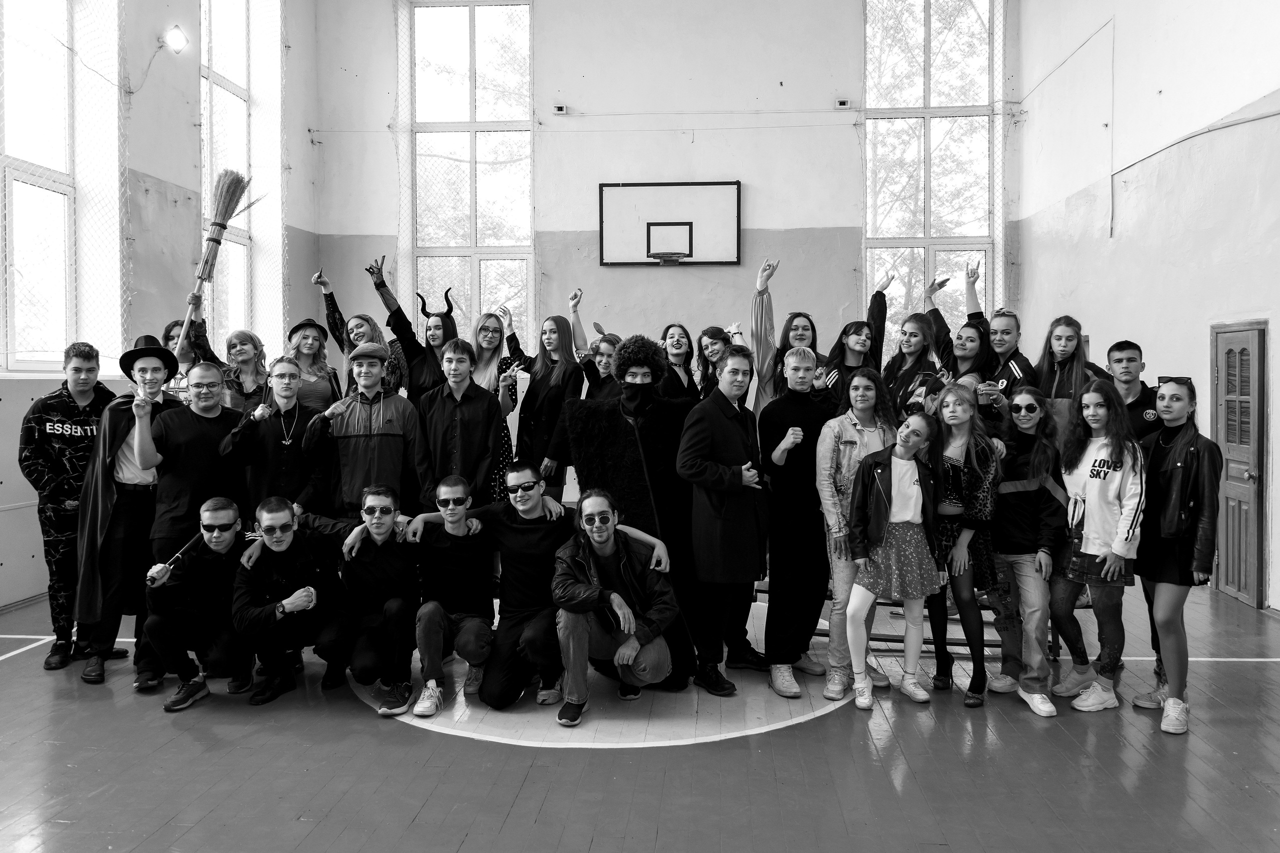 11 класс день не послушания в школе. Фотограф Любовь Корниенко, Примоский край