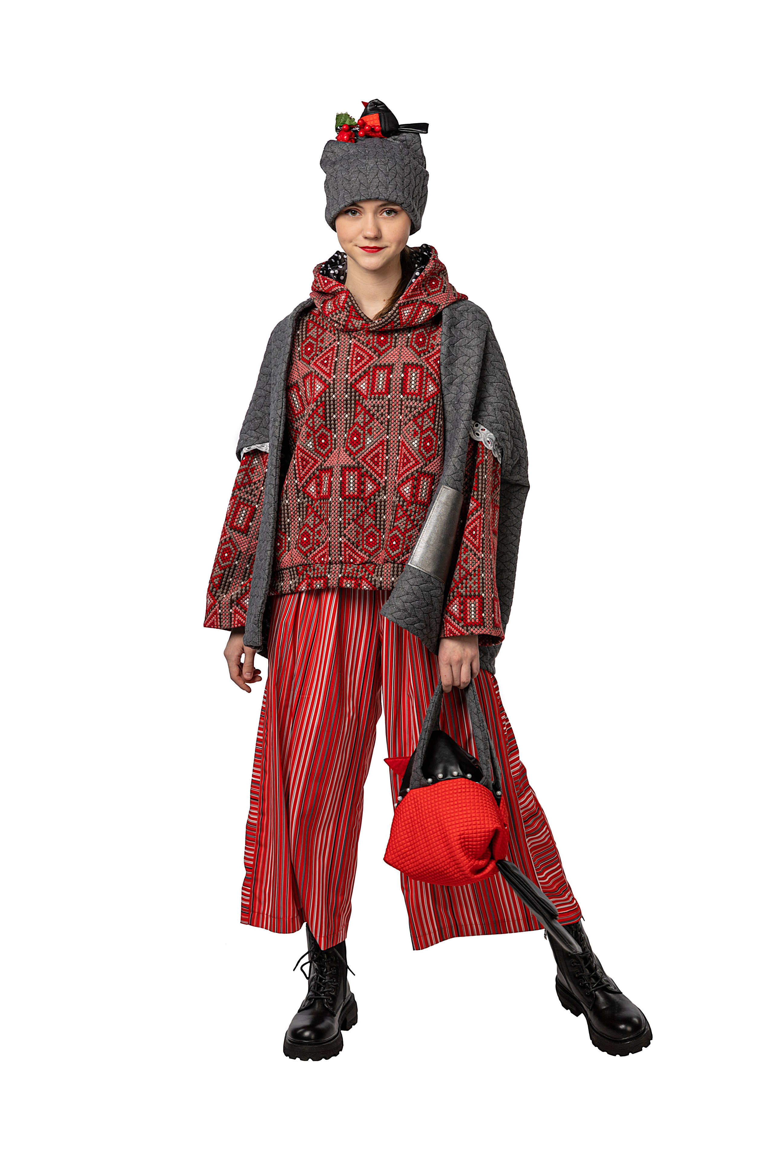 Коллекция «Снегири» школы дизайна одежды «Моделина». Фотограф Ирина Бобрешова. Коряжма