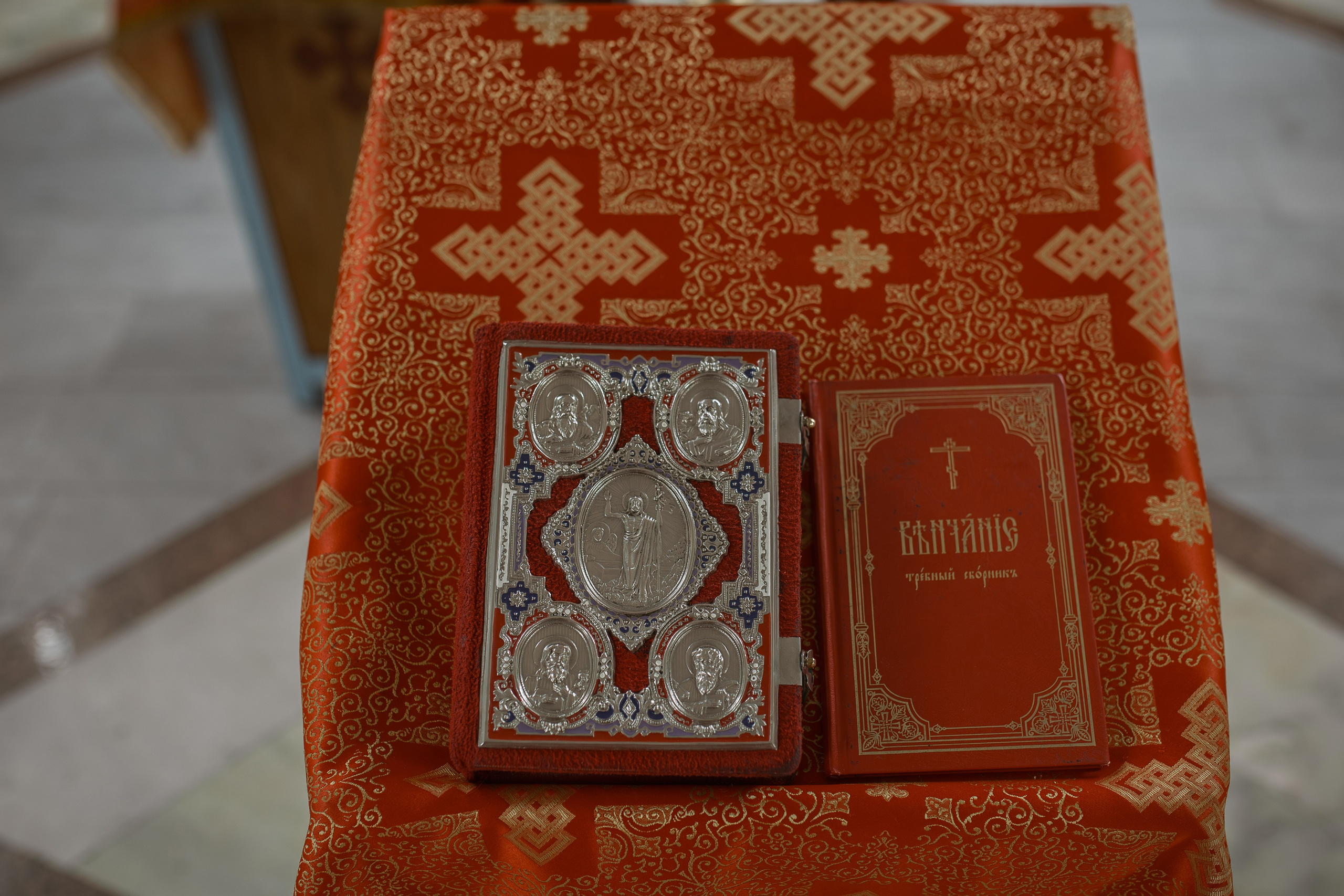 Венчание Алексея и Виктории. Фотограф на Крещение и Венчание в Ташкенте