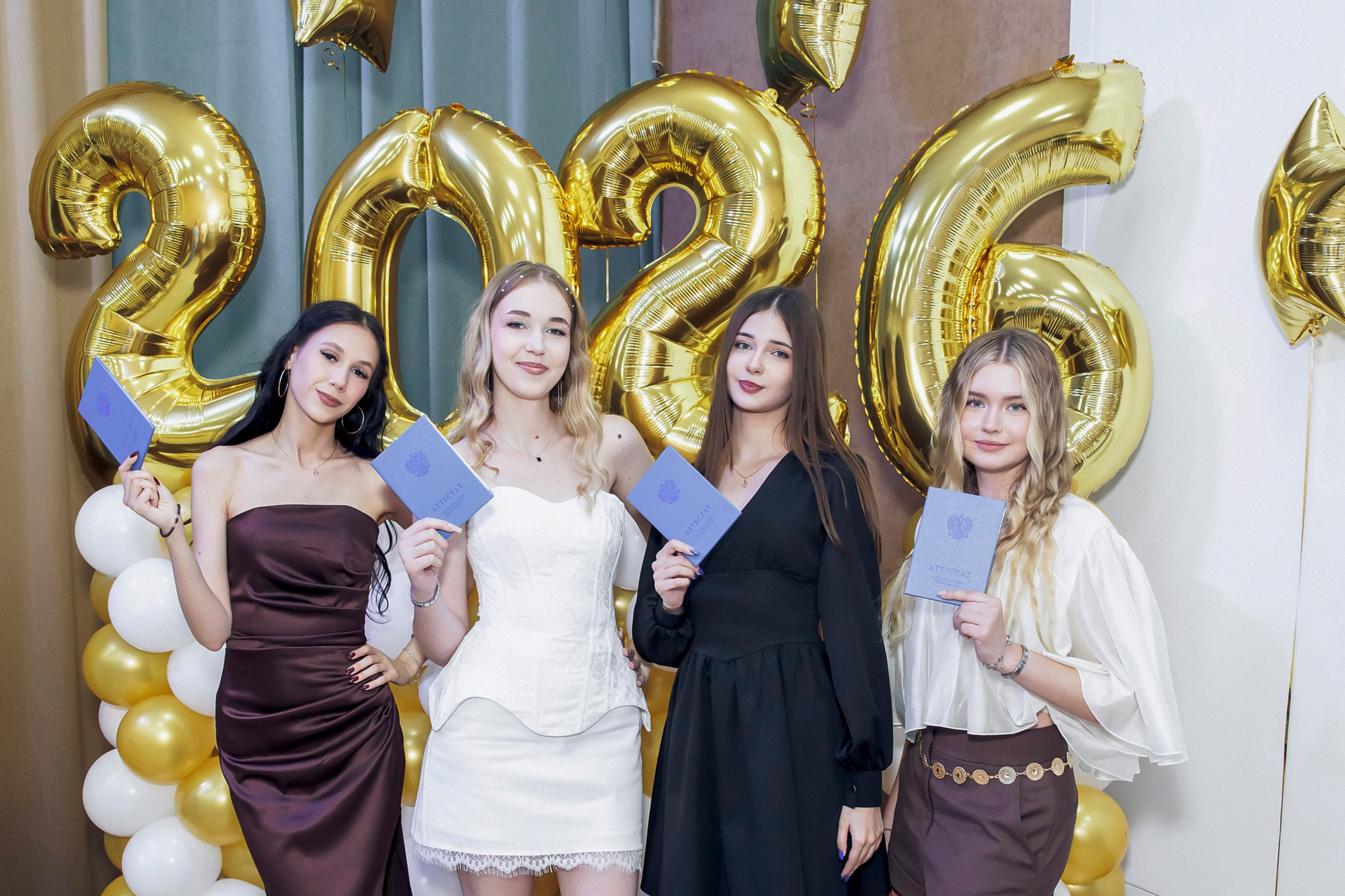 Вручение аттестата ШК № 20. Фотограф и Видеограф в Краснодаре Юлия Солодченко