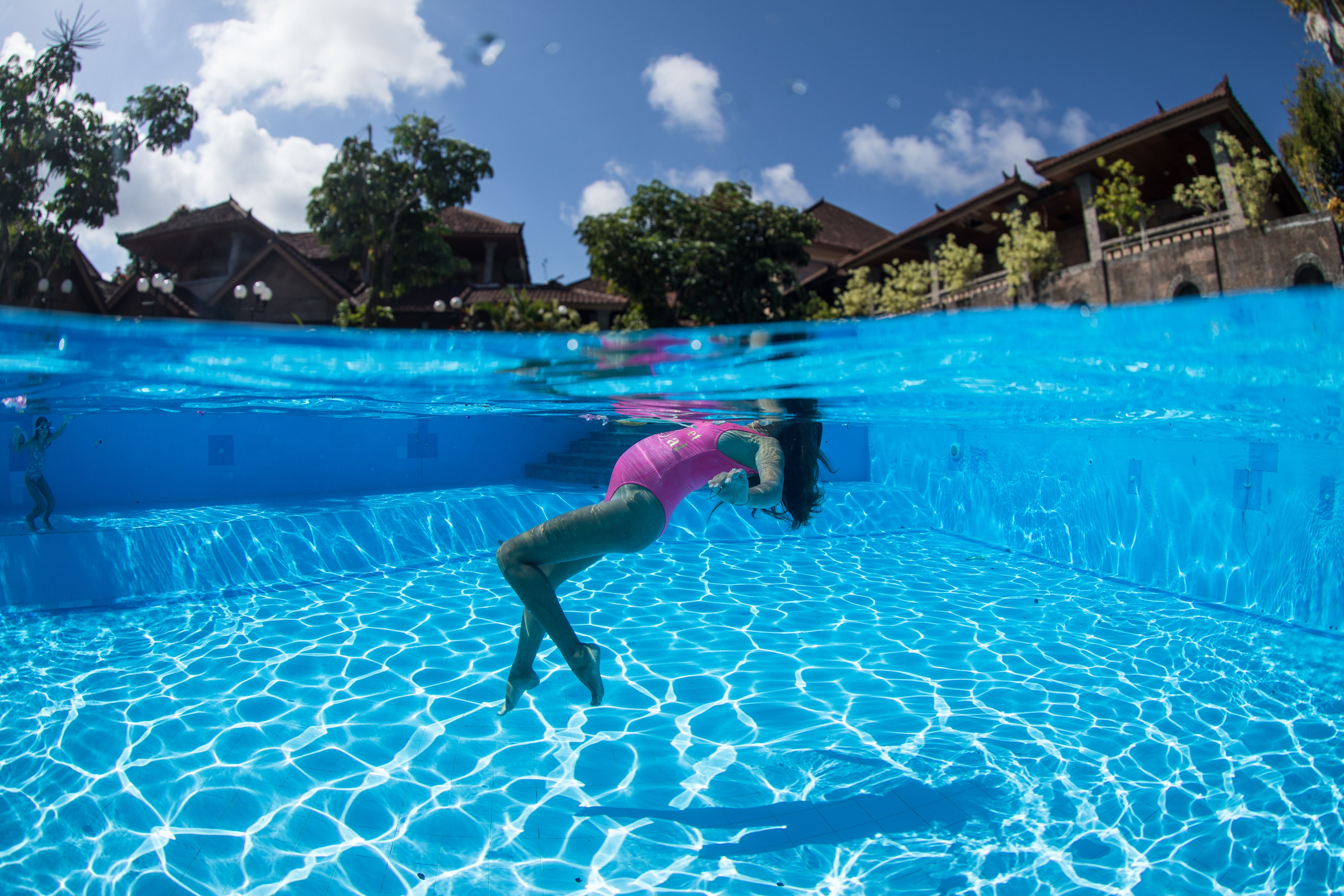 Фотосесии в Бассейне 18+. Лайфстайл Фотограф и Профессиональный Водный Фотограф в Москве