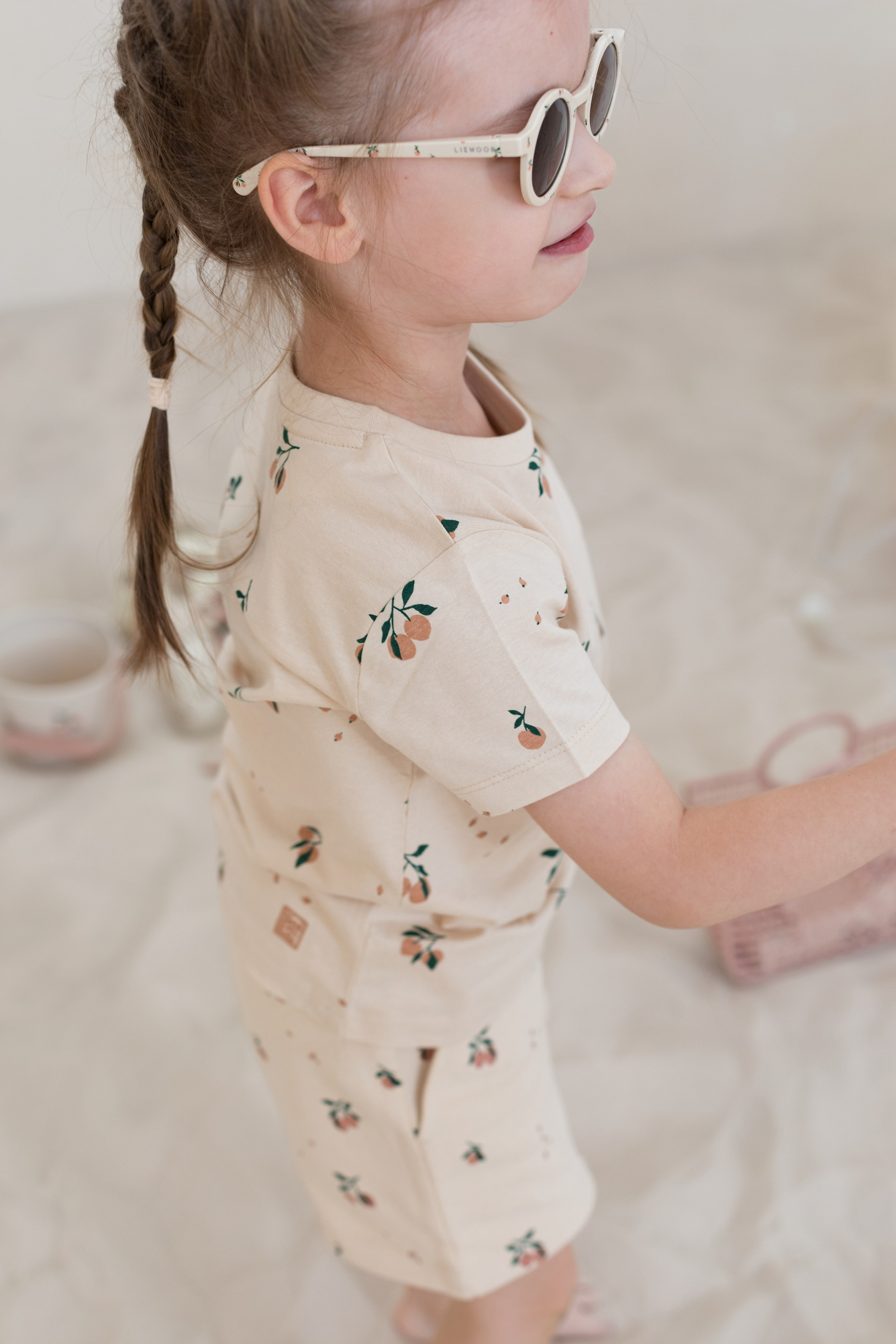 Фотосессия в песке для детского бренда. Детский и контент фотограф Надя Волкова Санкт-Петербург