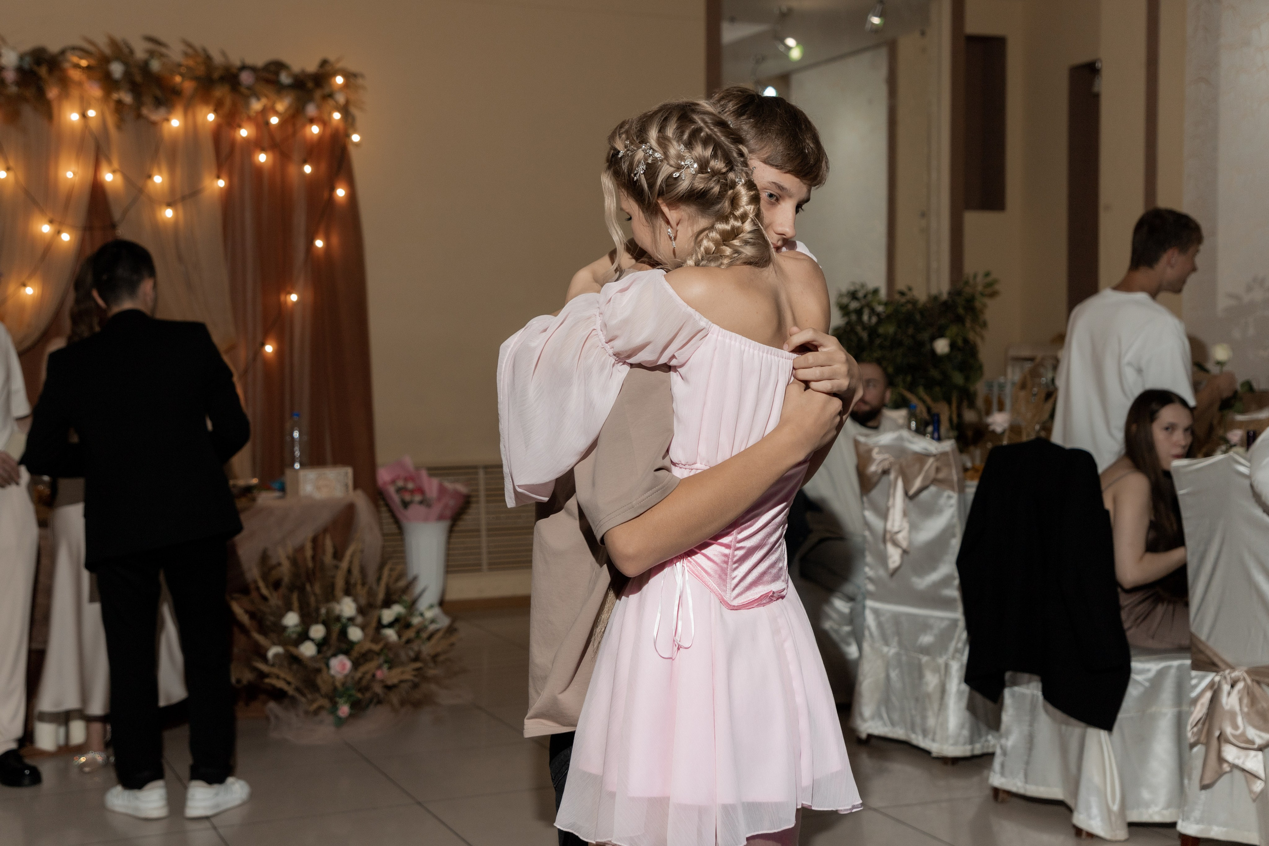 Роман и Александра (банкет). Свадебный фотограф Ангелина Сунгатулина | Саратов | Балаково | Вольск