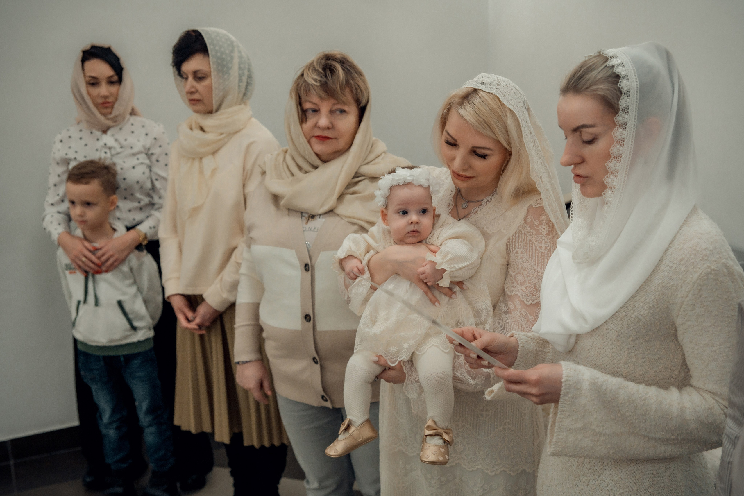 Таинство Крещения Натальи, Собор Александра Невского г. Волгоград. Церковный, семейный и репортажный фотограф Волгоград, Волжский