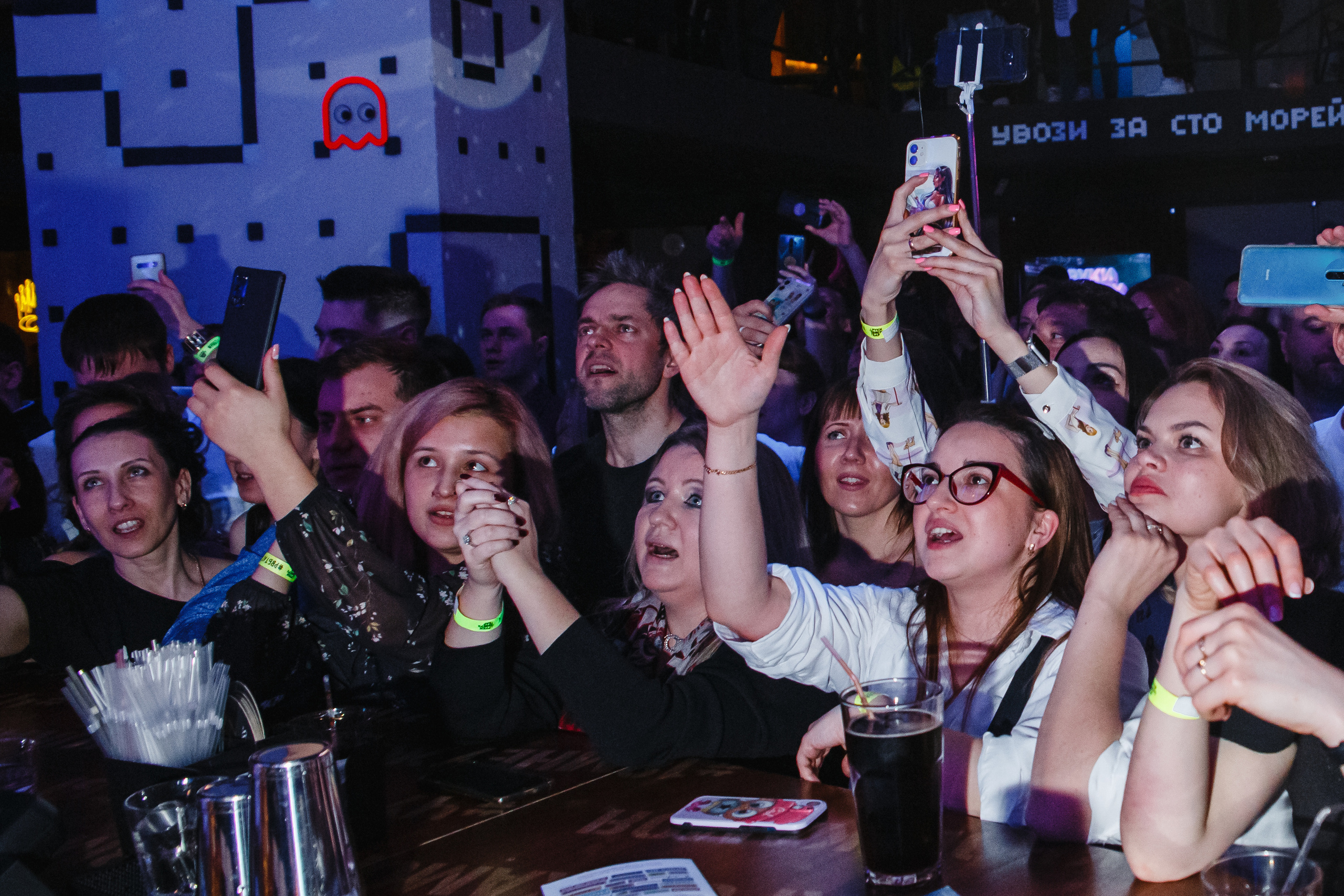 Фактор-2, бар Руки Вверх (Таганка). Фотограф Ольга Махалова — Санкт-Петербург, Москва, Нижний Новгород