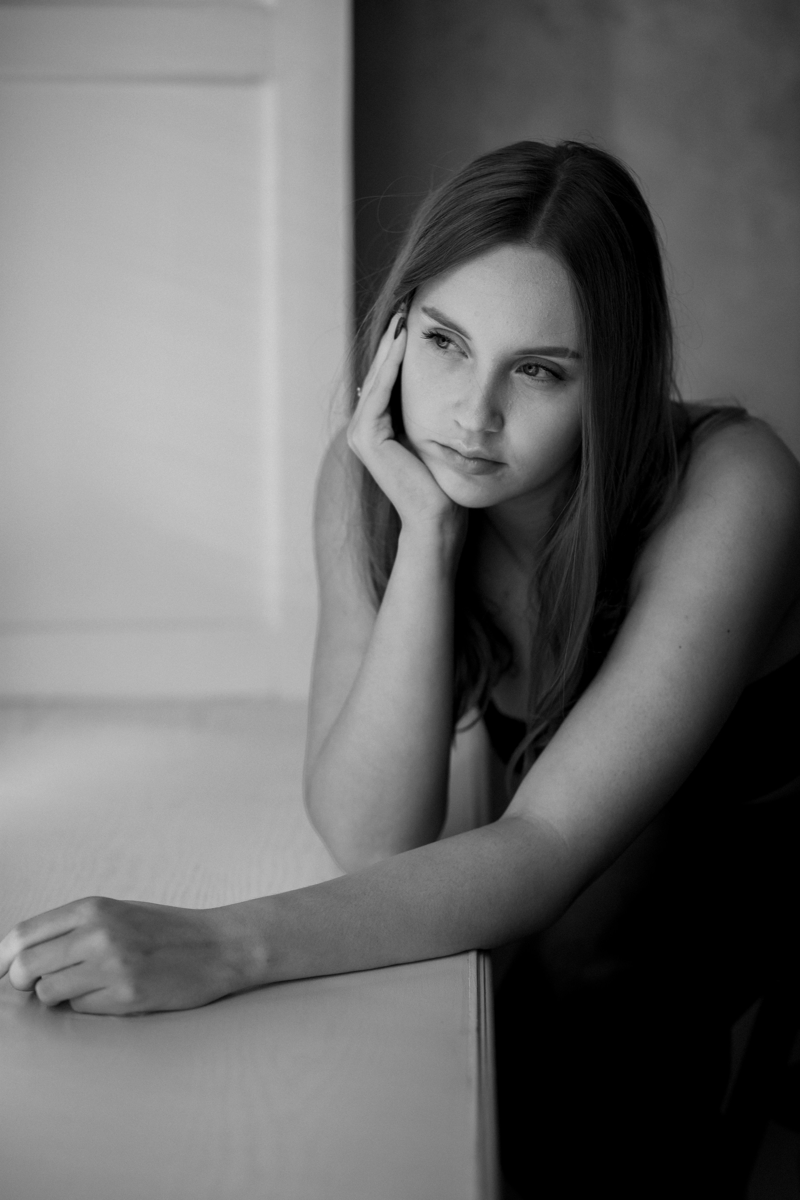 Студийные съемки в ч/б. Женский фотограф в Москве Рина Леонтьева