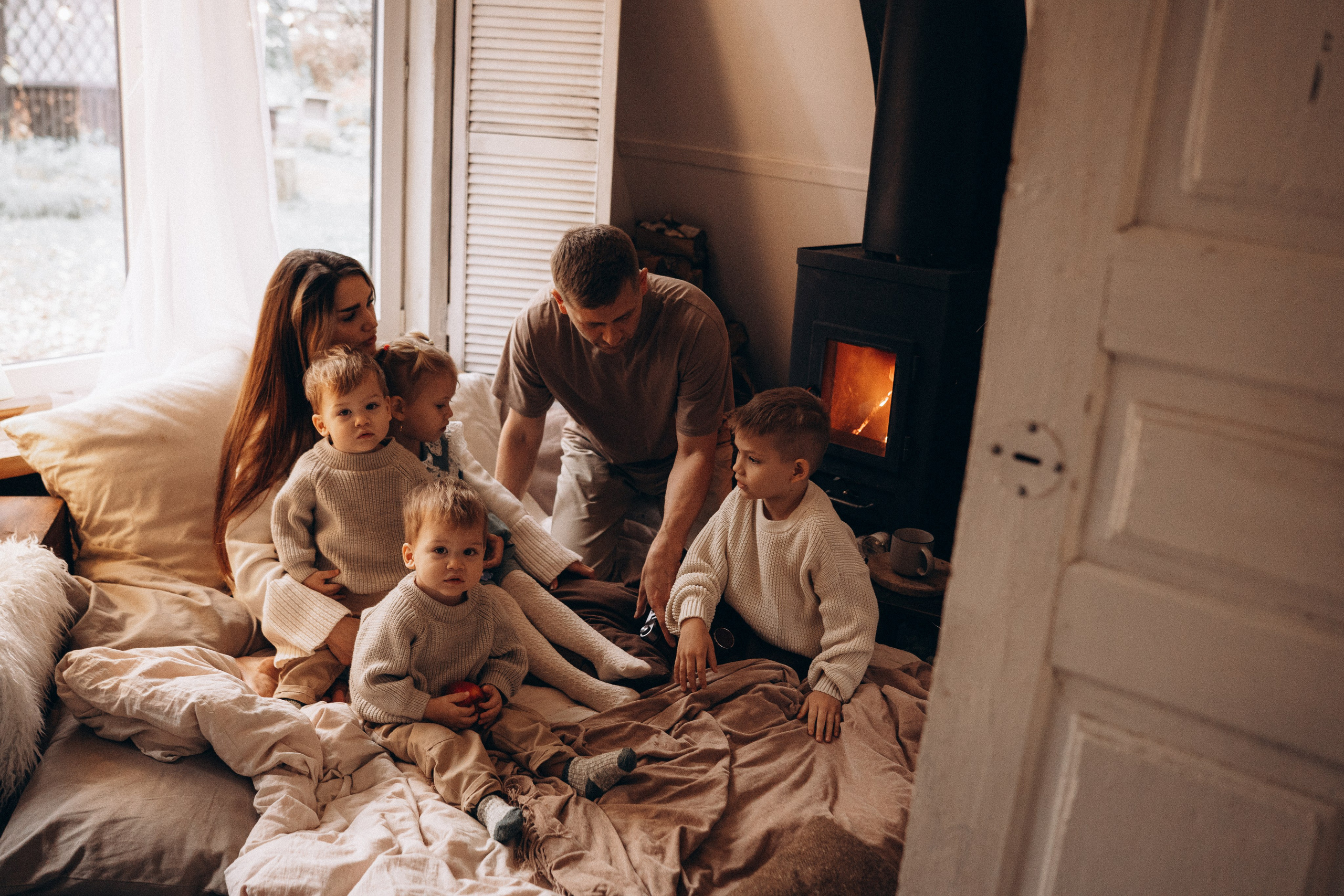 Яна и Ильсур, загородная Фотостудия. Фотограф Новорожденных в Москве. Семейные истории в стиле LIFE