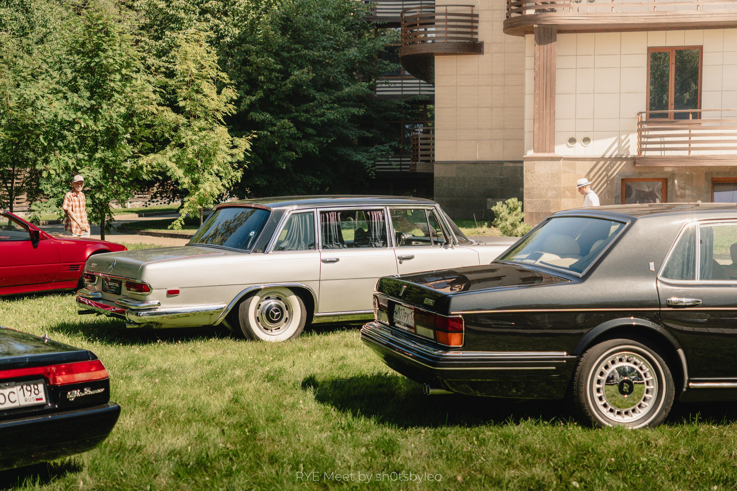 Масштабный летний фестиваль RYE Meet — встреча клуба любителей автомобилей старше 25-лет. Автомобильный фотограф Антон Цырулев