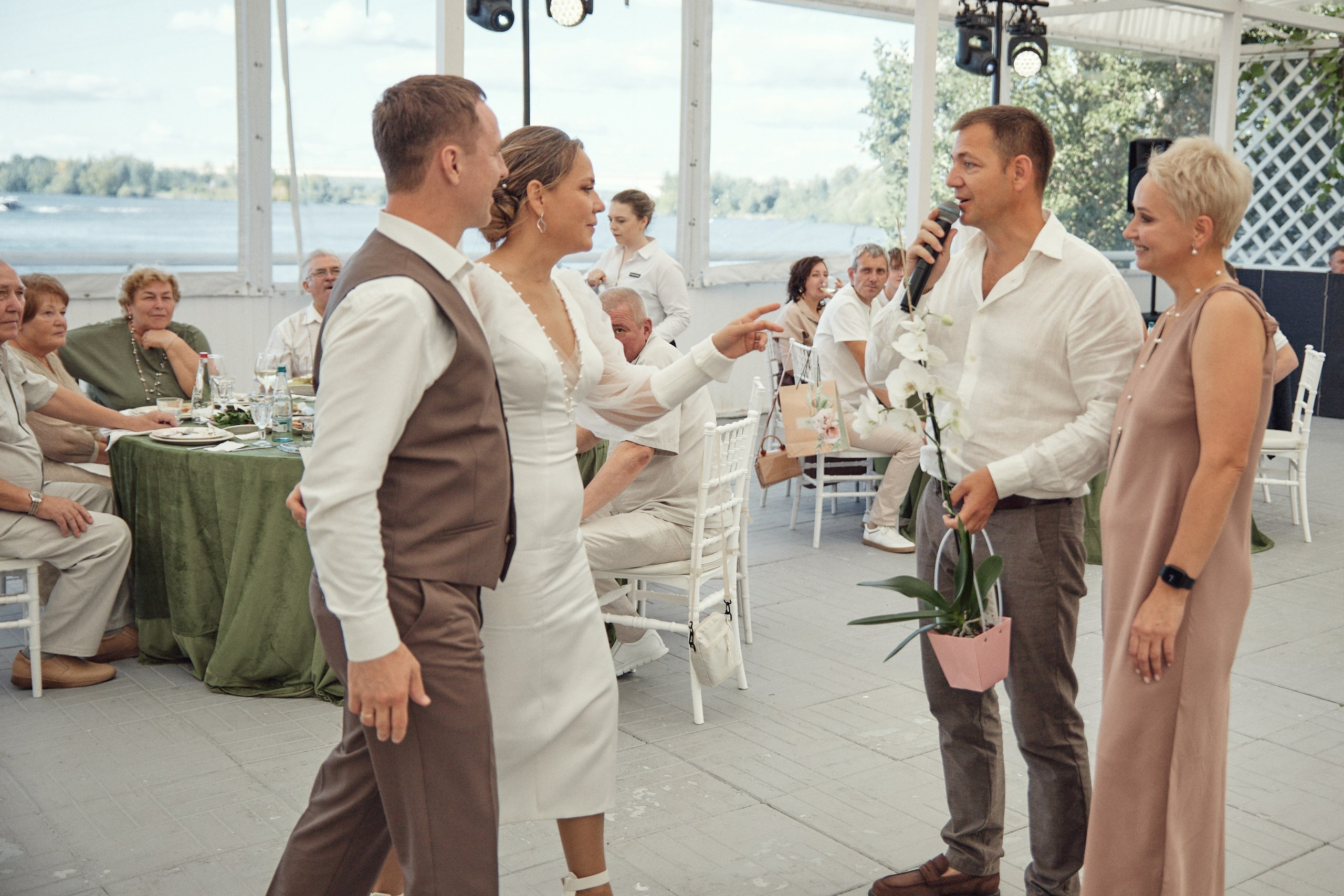 Счастье здесь. Свадебный фотограф Антон Артюшин. Работаю в Нижнем Новгороде и Москве