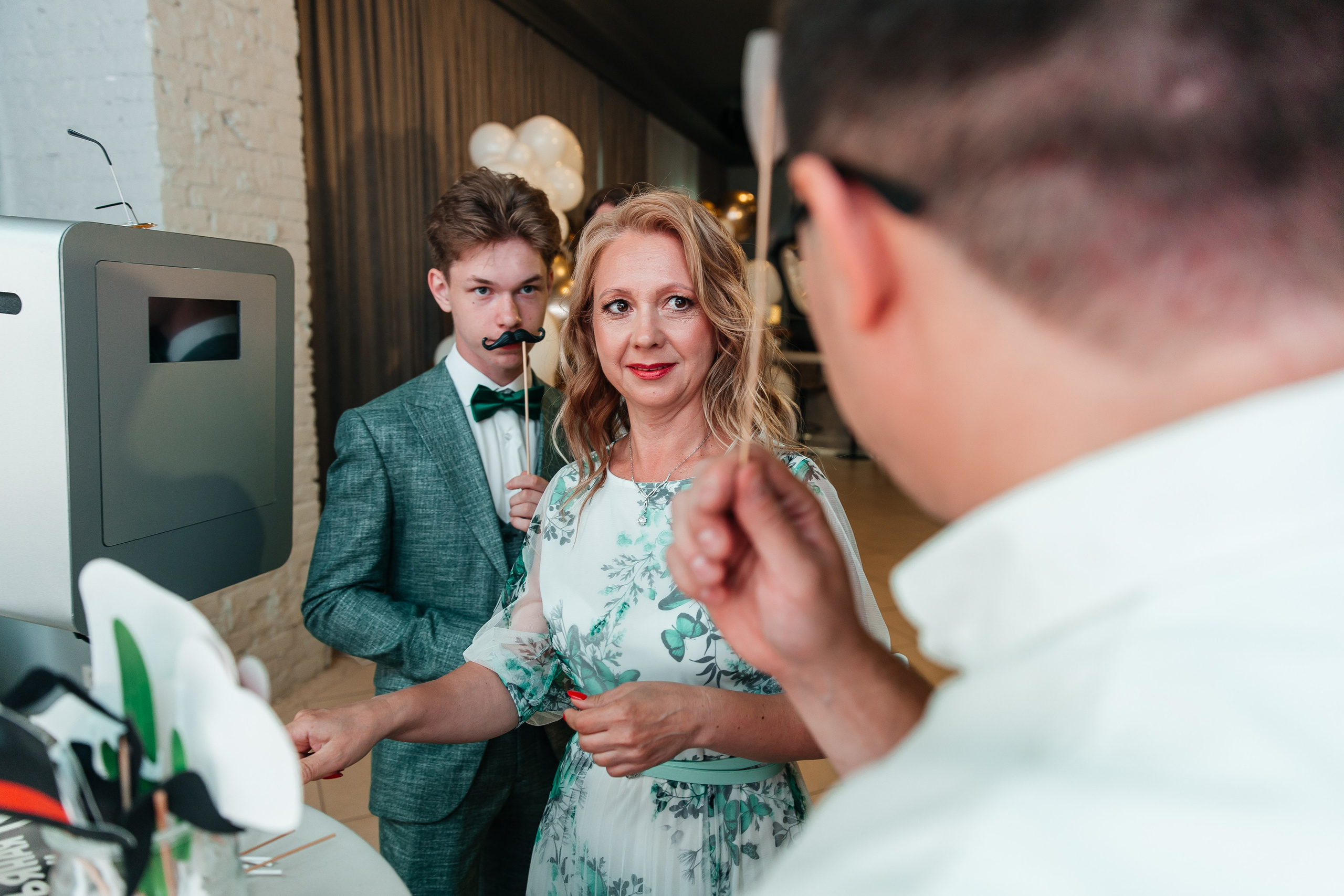 2023-06-23 Выпускной МБОУ СОШ № 10. Фотограф в Красноярске