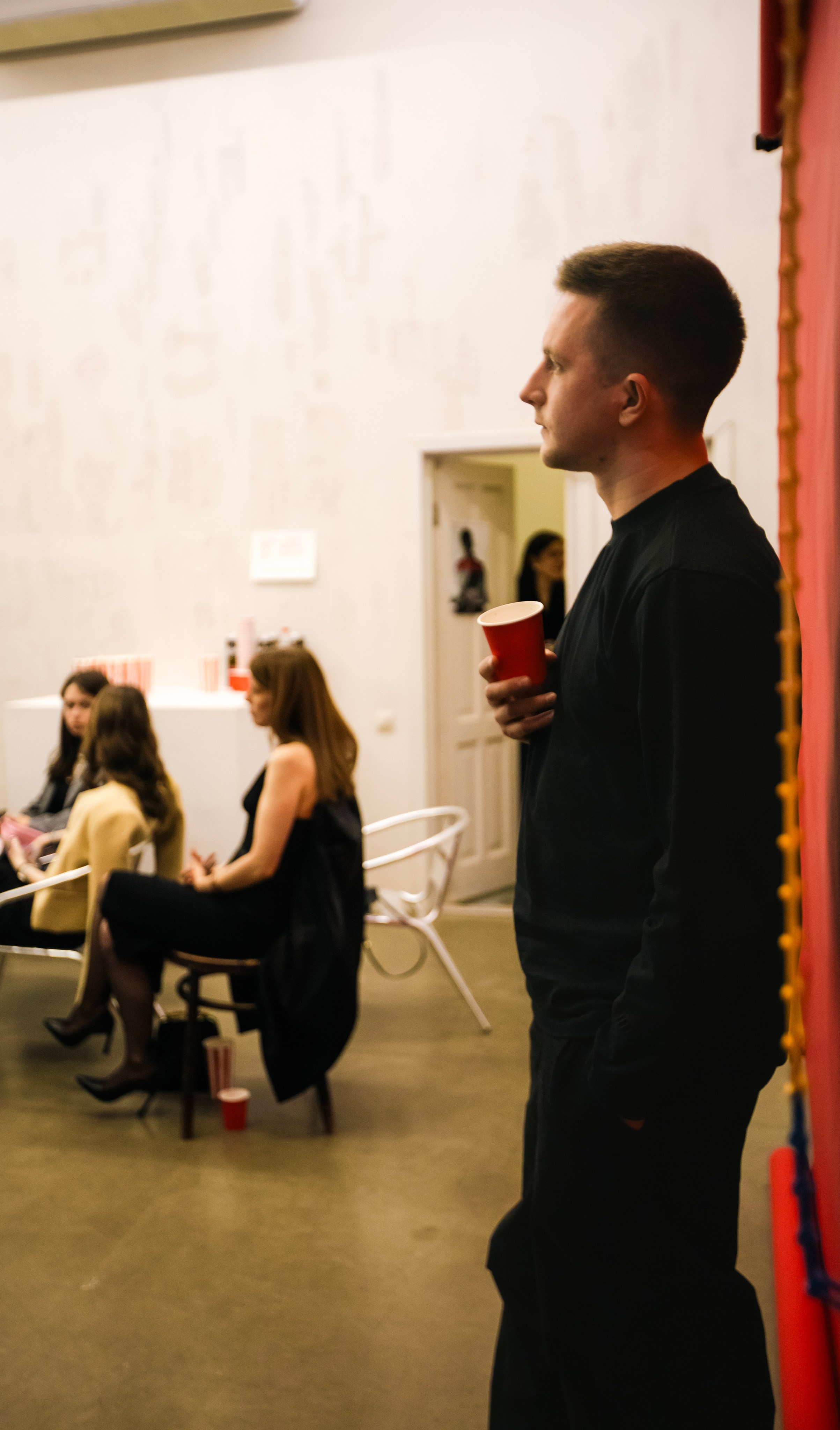 Премьера фильма «Как перестать сомневаться». Главная