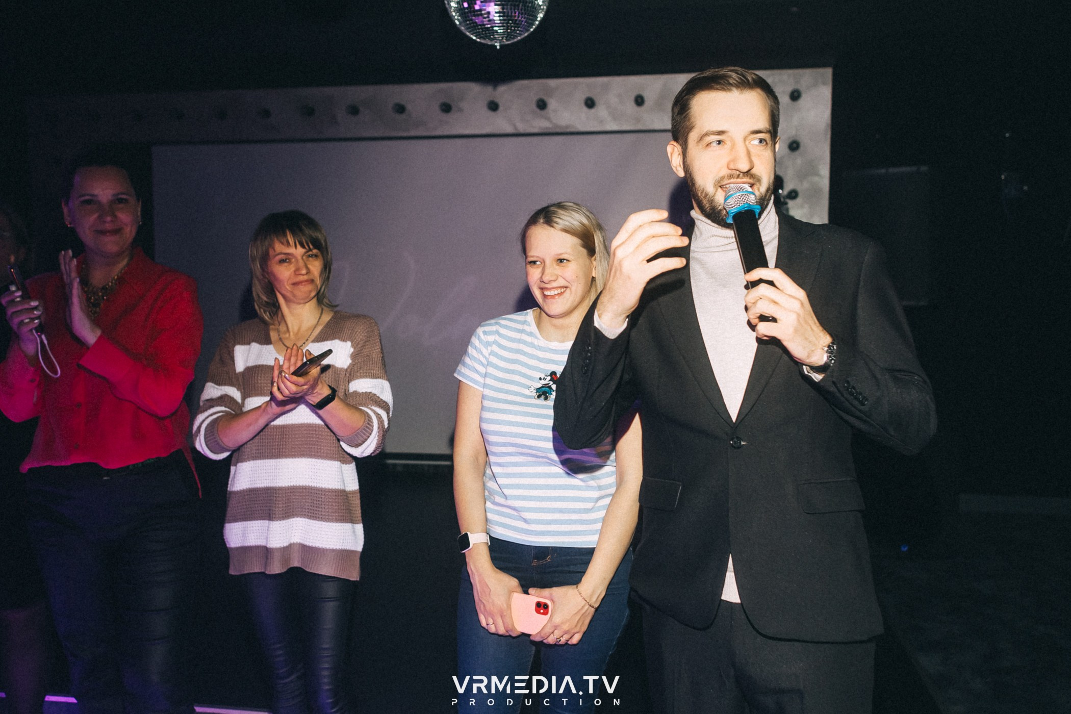 MERRY CHRISTMAS в караоке-баре «Volna»