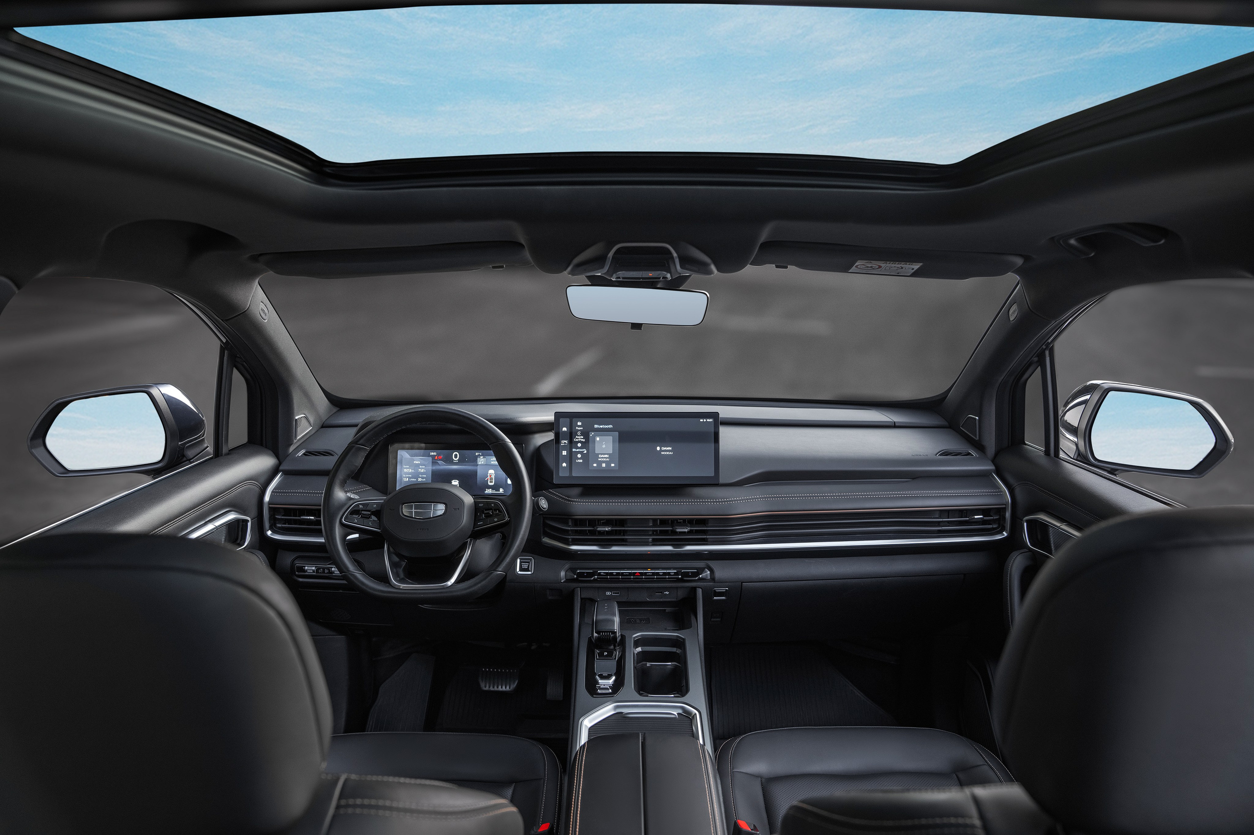 Geely Okavango (салон). Рекламный и портретный фотограф в Алматы, обучение для фотографов — Равиль Абушаев