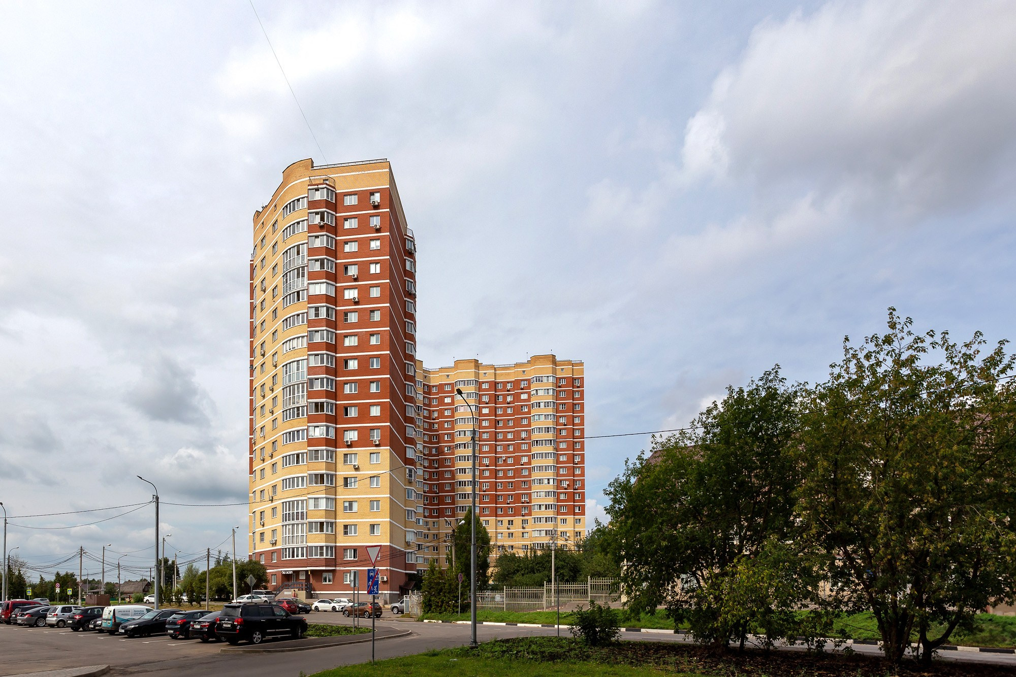 Домодедово. Квартира в теплых тонах на продажу. Интерьерный фотограф в Крыму