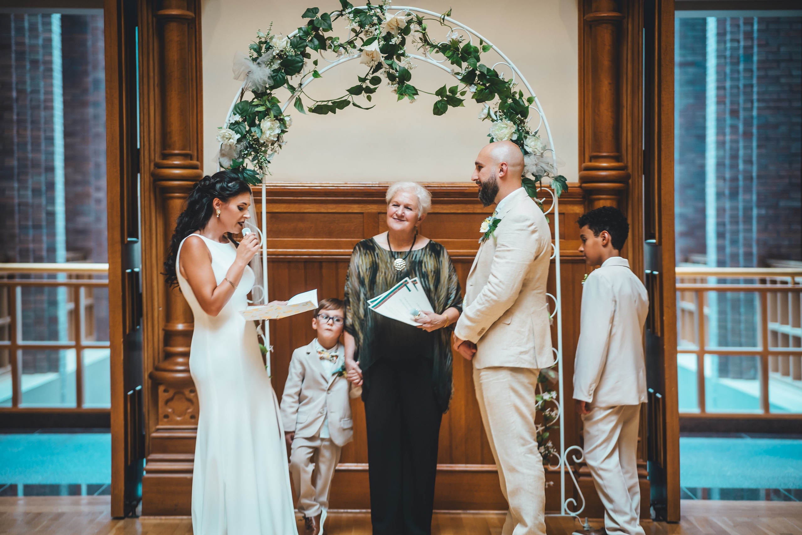 … Big day in a city. Golden Moments Editing — We do Wedding’s Retouch and Video Editing