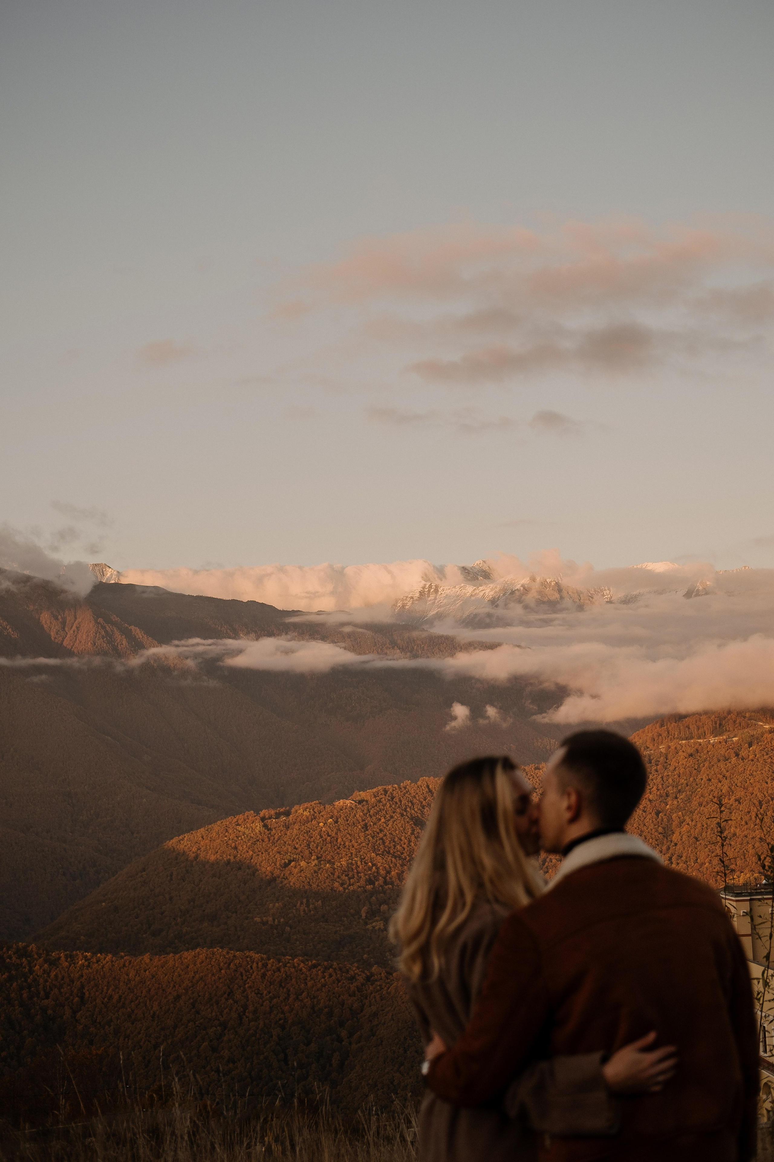 Фотосессии love story для двоих в Сочи, Сириусе и на Красной поляне. Семейный, свадебный фотограф Сочи, Адлер, Красная поляна
