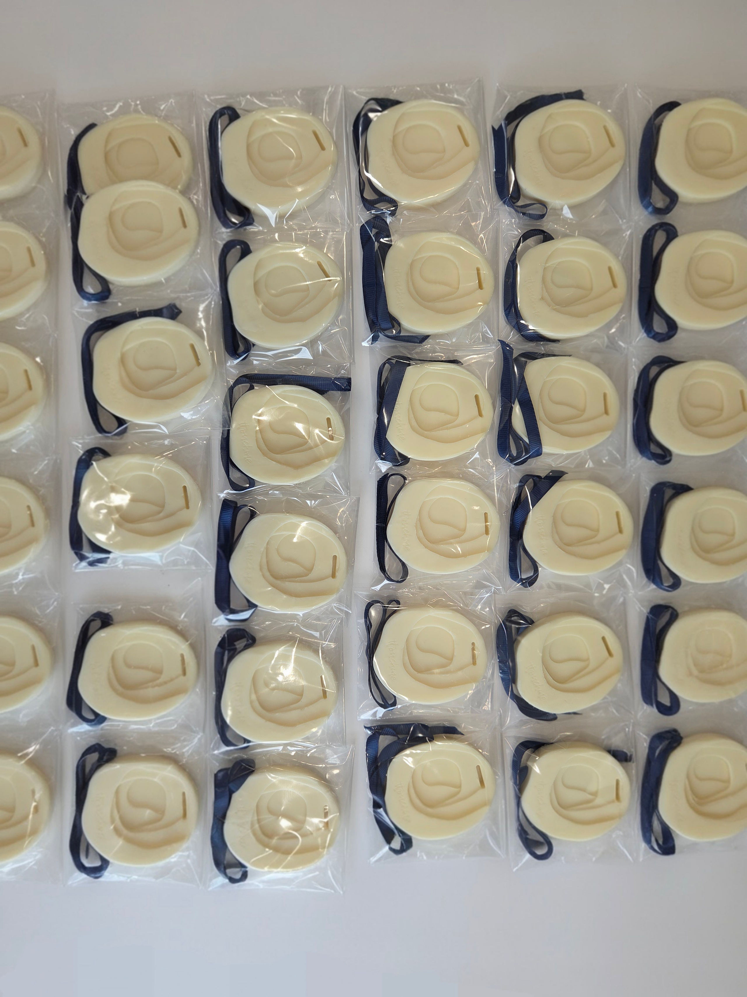 Портфолио. PARFDESIGN — премиальные аромасвечи, свечи-цветы, дизайнерские свечи и аромасаше под вашим брендом под ключ. Производство от 2-х дней