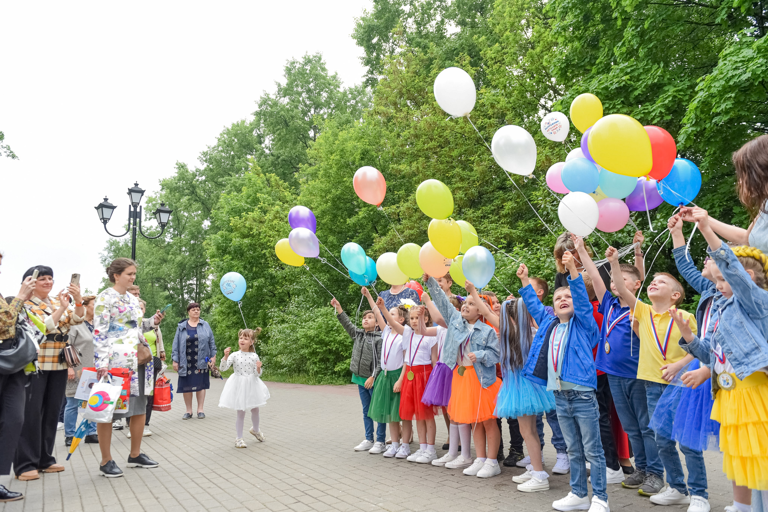 Выпускной из детского сада «Полянка», Балашиха. Свадебный и семейный фотограф Екатерина Пушан. Москва, Балашиха, Железнодорожный, Солнечногорск
