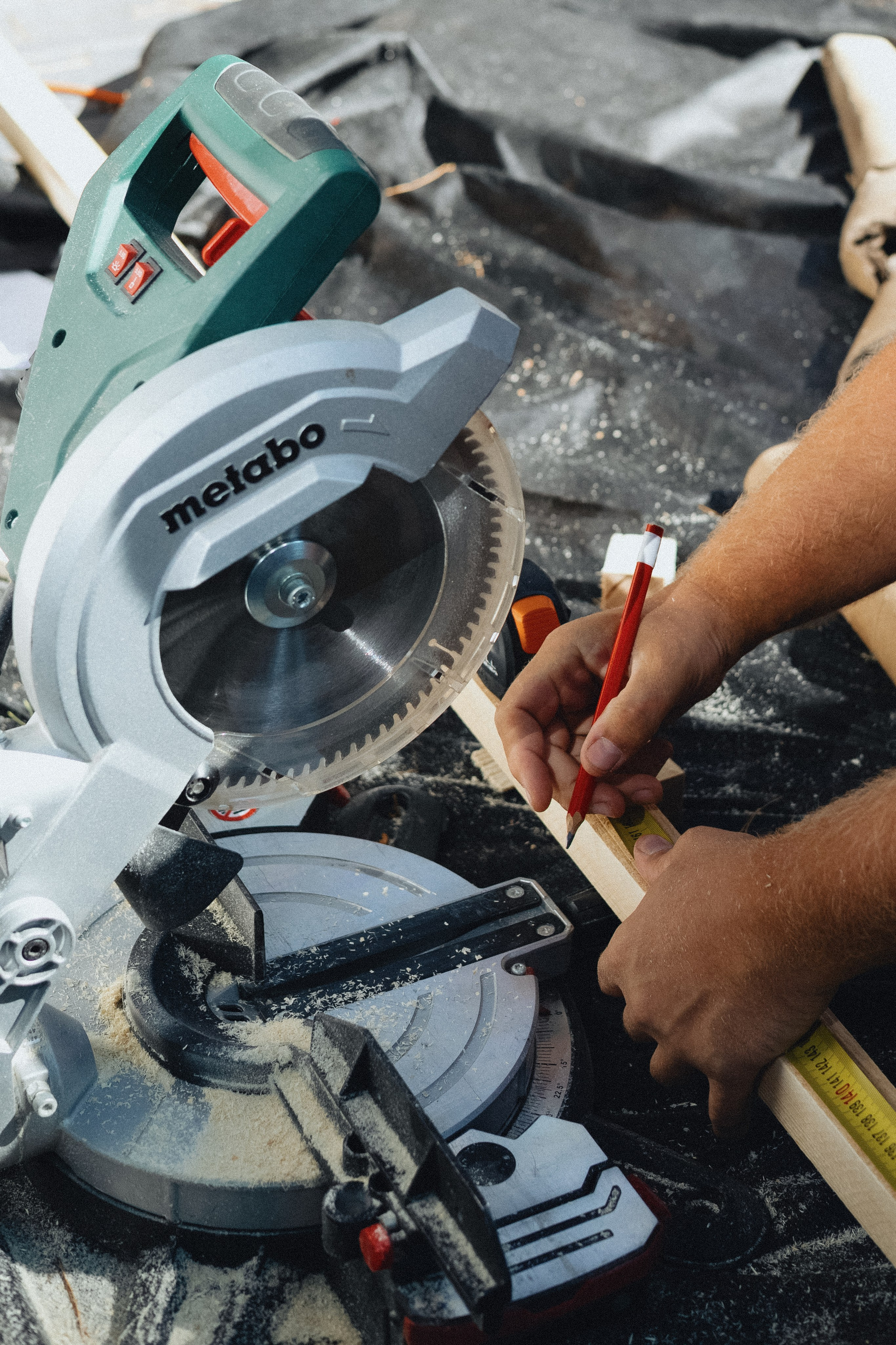 Бэки монтаж