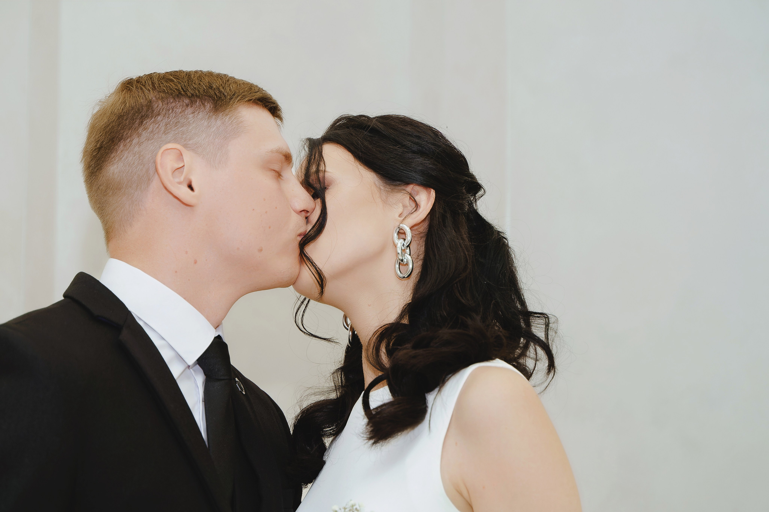 Свадебный фотограф Минск. Семейный и свадебный фотограф Минск Юрий Прилепов. Выпускные альбомы!