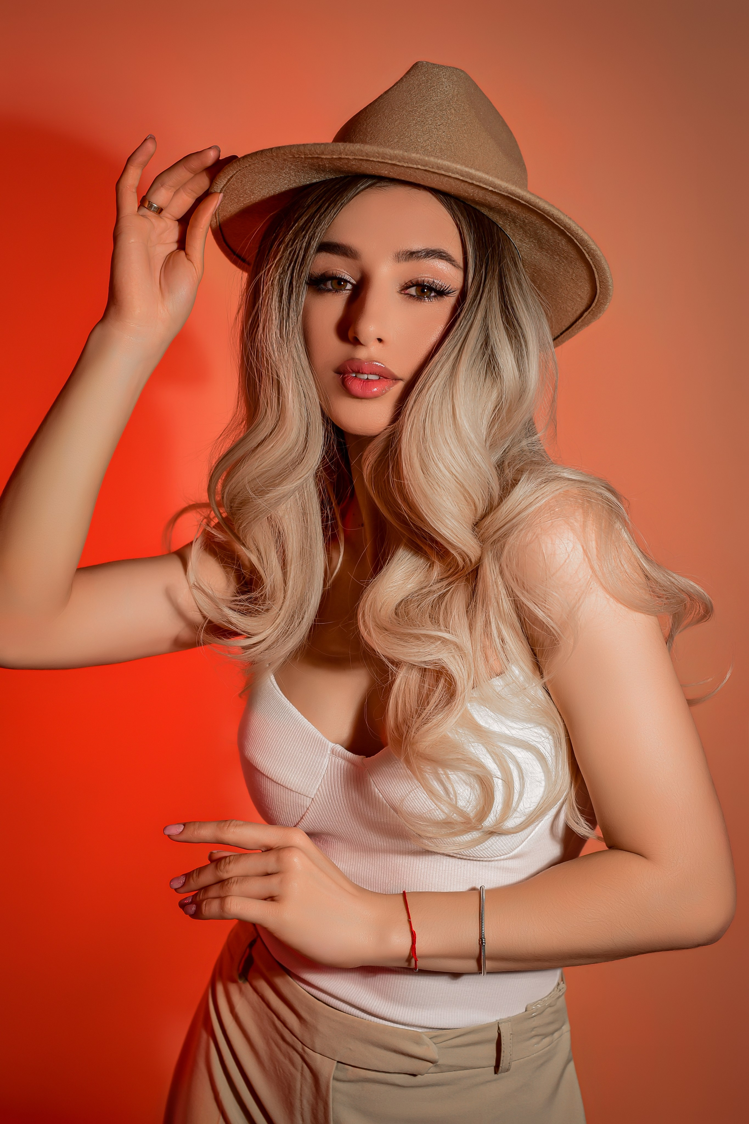 Фоновая студия. Семейный и свадебный фотограф в Донецке Донская Анастасия