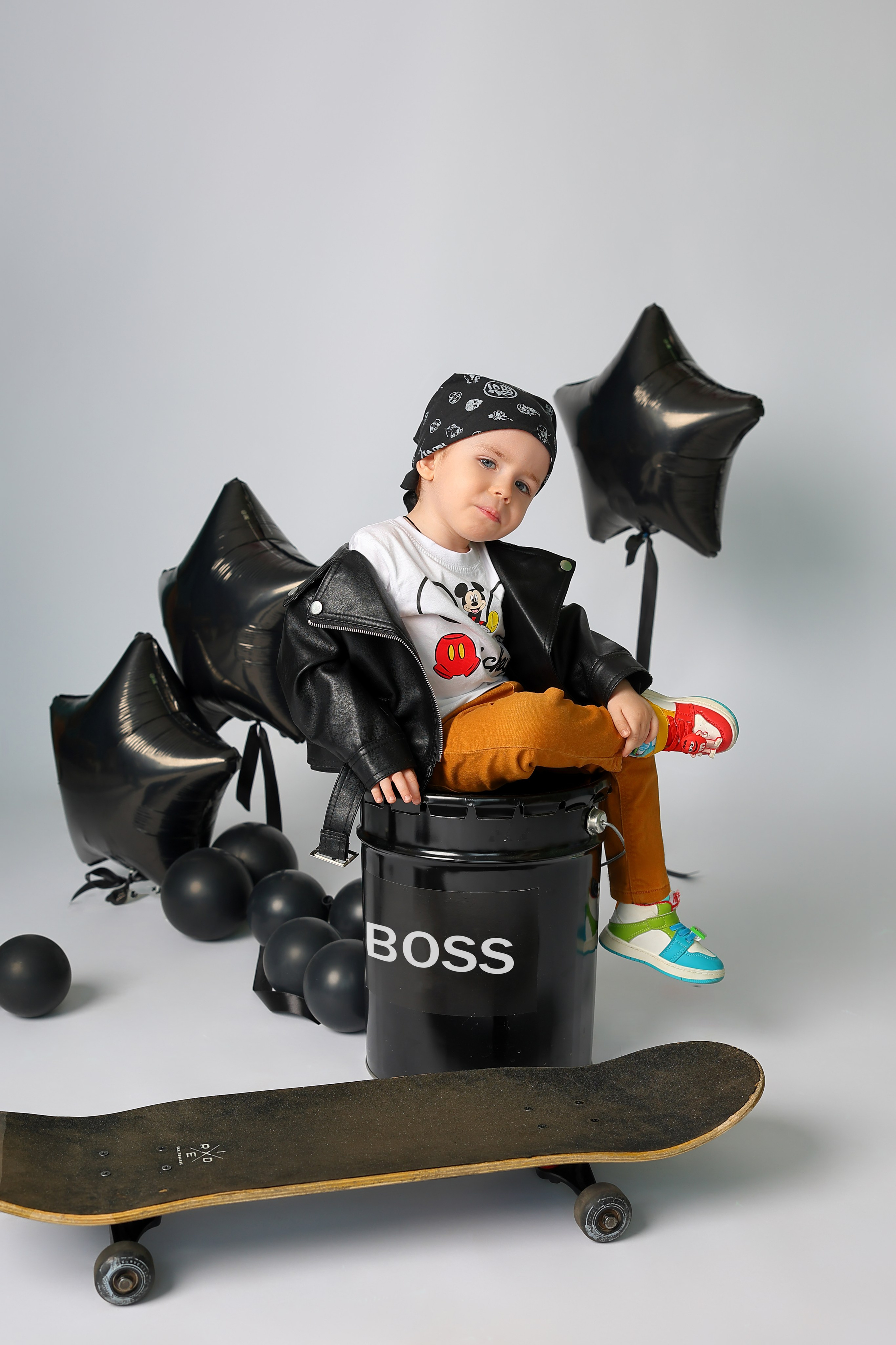 Фотосессии ко дню рождения. Интерьерная фотостудия Toffee Studio