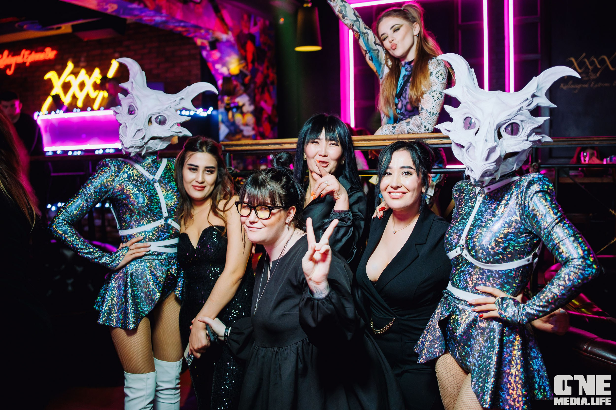 Фоторепортаж из бара XxxX. One Media Life: фоторепортажи, фотоотчеты с мероприятий и заведений