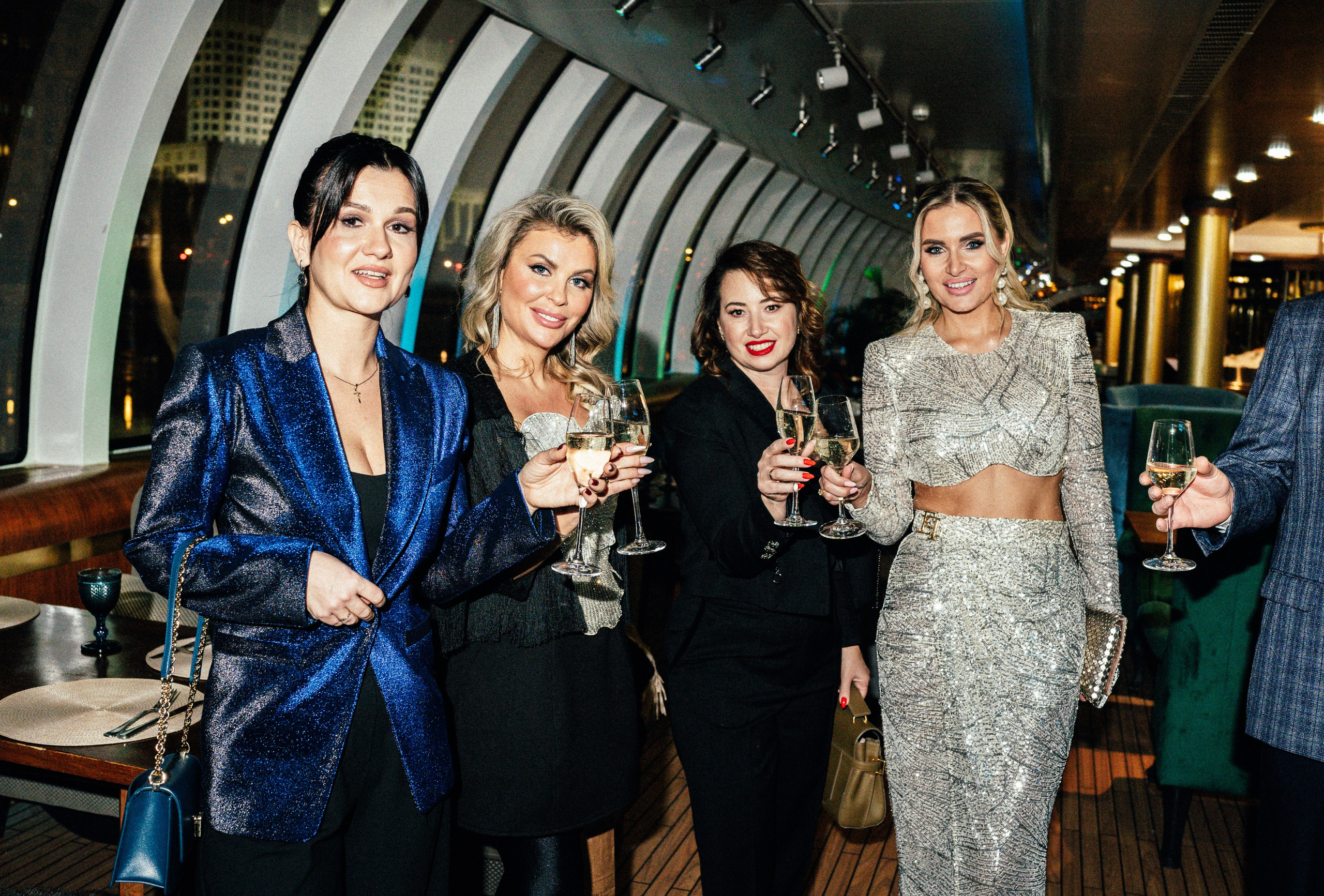 Корпоратив Erwin Река. Портретный и репортажный фотограф