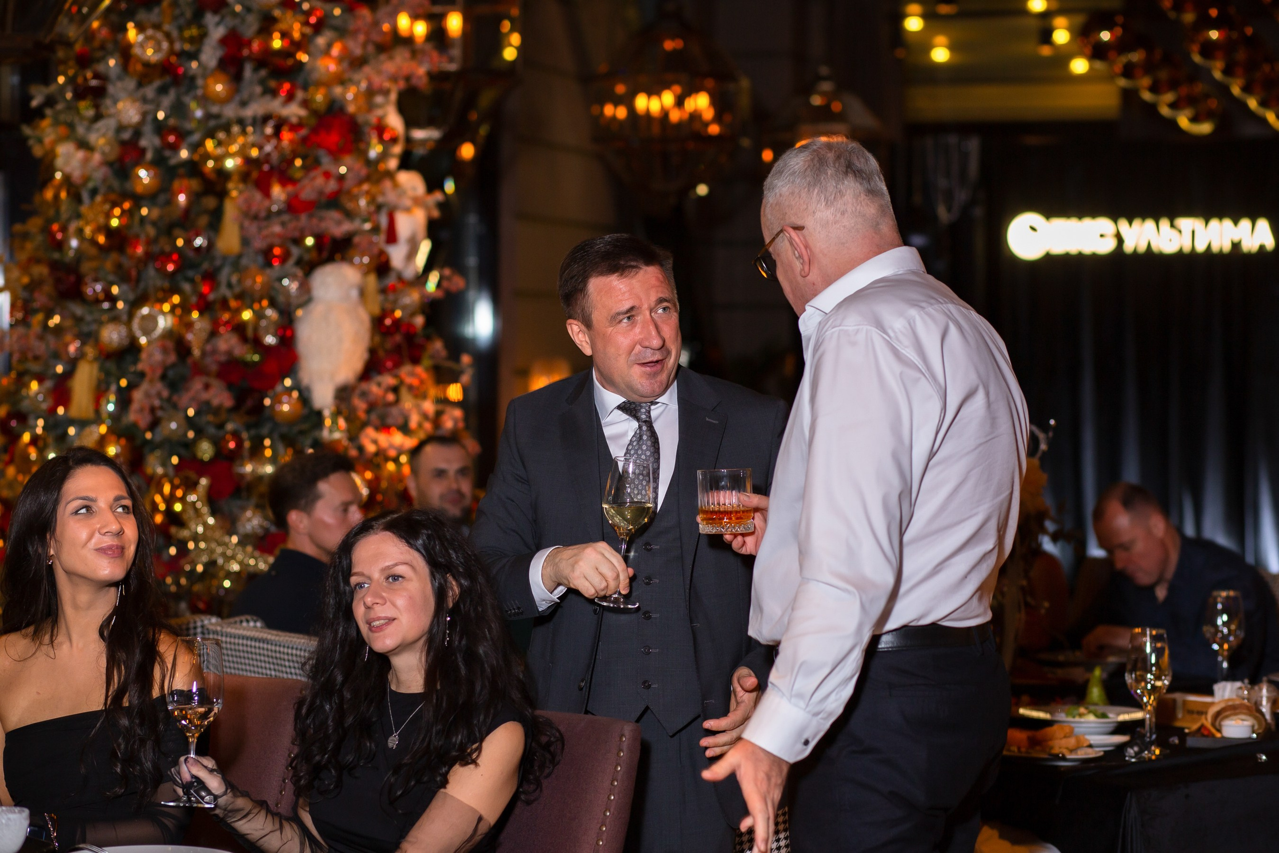 Корпоративный фотограф в Сочи и Сириусе — Премиум репортаж и тимбилдинги. Фотограф Сочи Адлер. Солькаева Анастасия