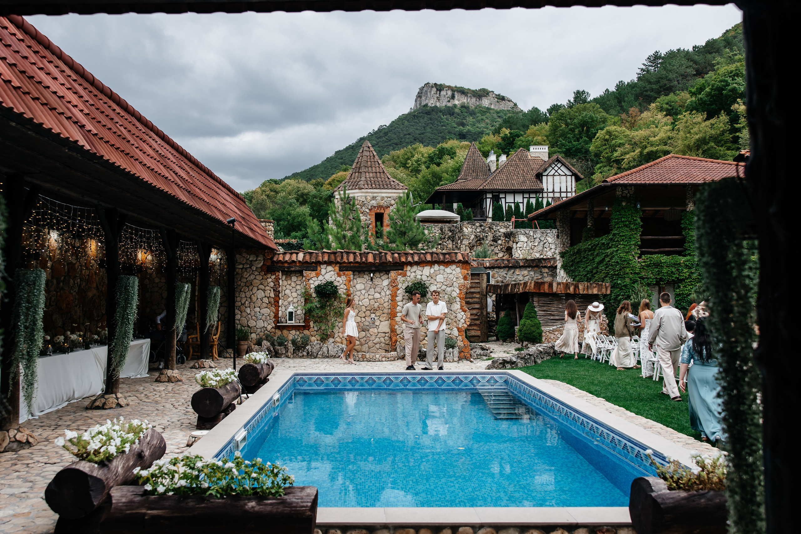 Анонс свадьбы для Павла и Евгении. Усадьба Феодоро. Свадебный фотограф в Крыму и Севастополе Ольга Баскакова