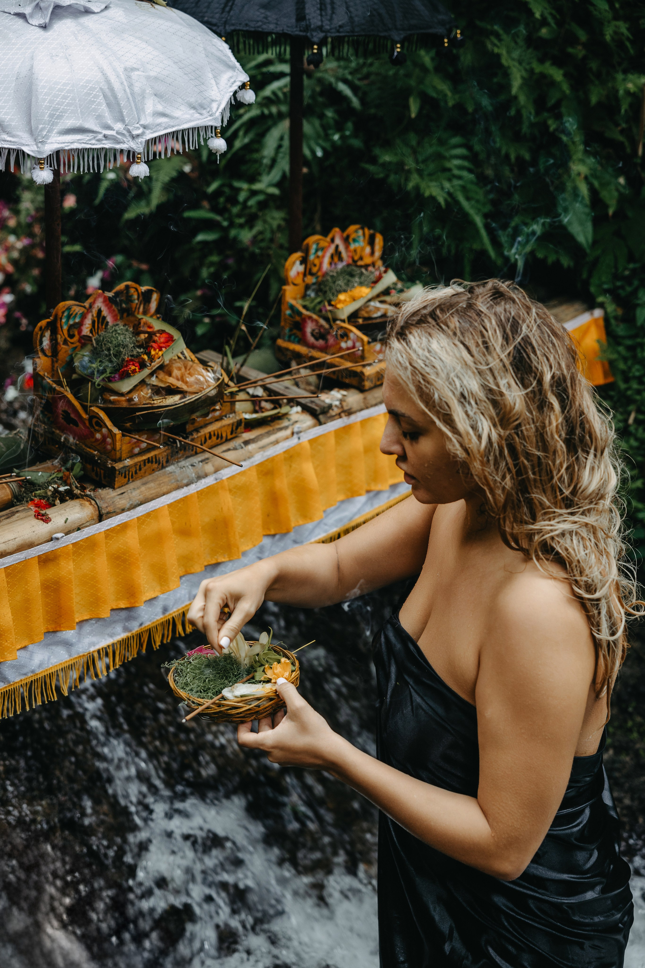 Melukat Ceremony. Профессиональный фотограф Нурмиева Вероника