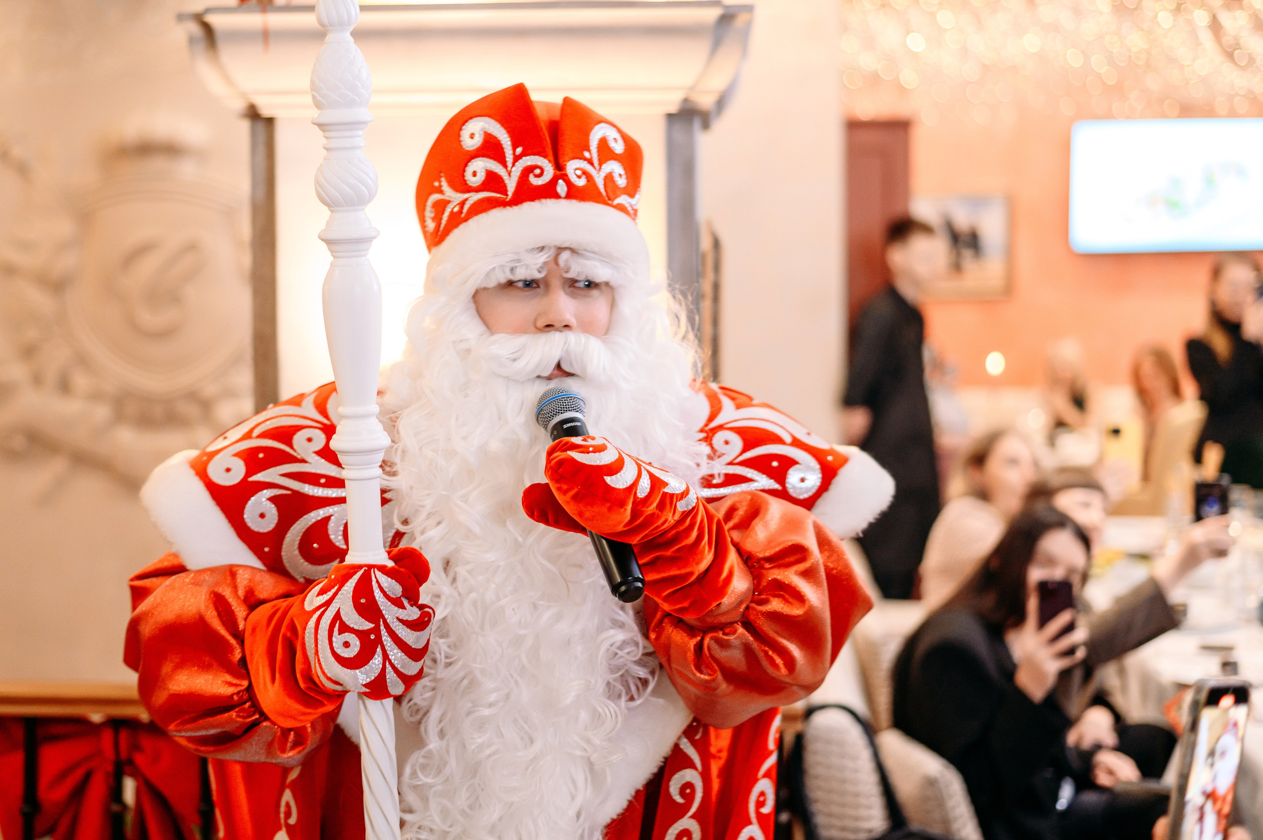 Дед Мороз и Снегурочка. Домашнее поздравление. Юрий Ахмедов