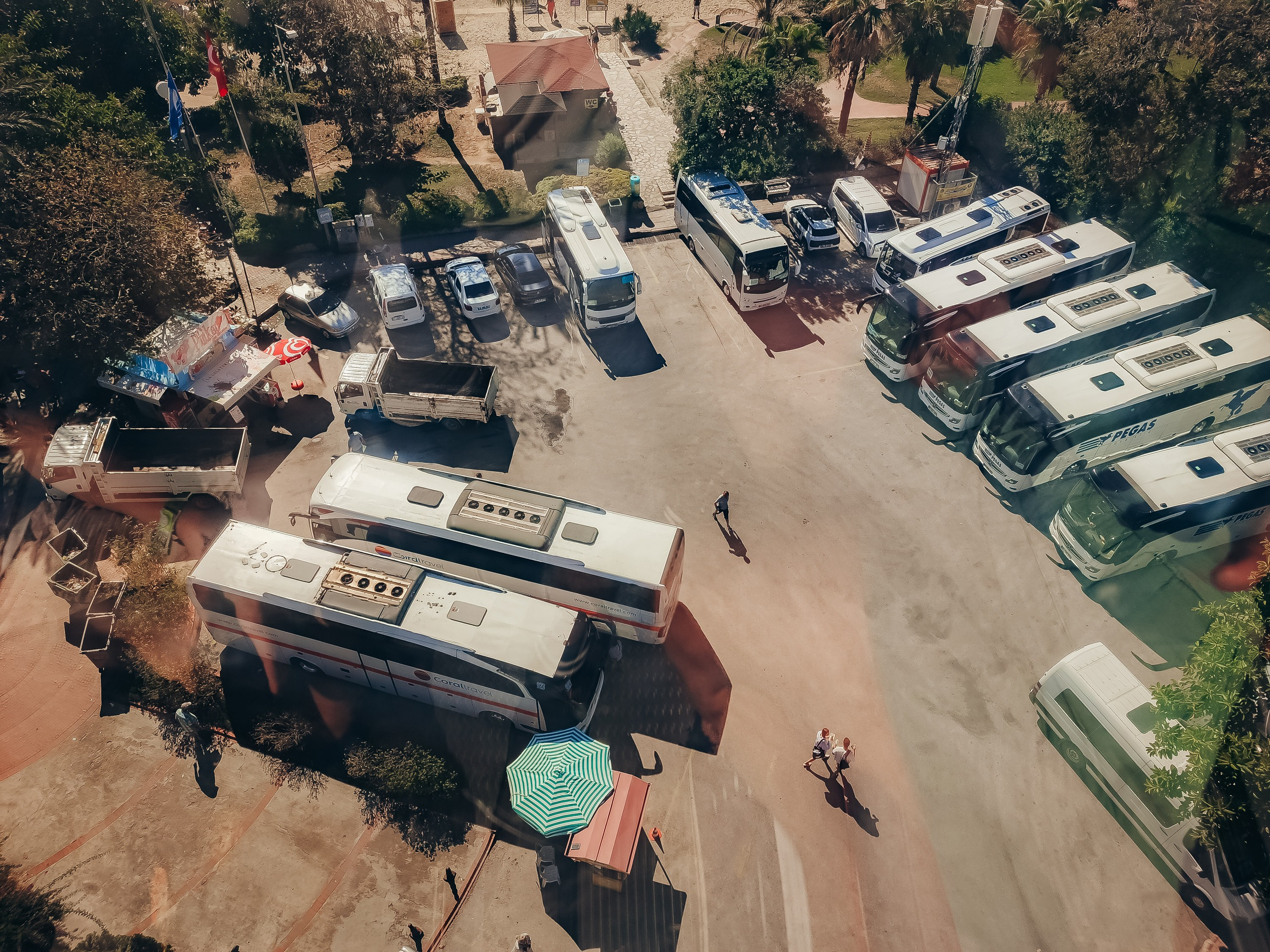 Серия фотографий «Береговая линия» (2025). Документальный фотограф Илья Тихановский