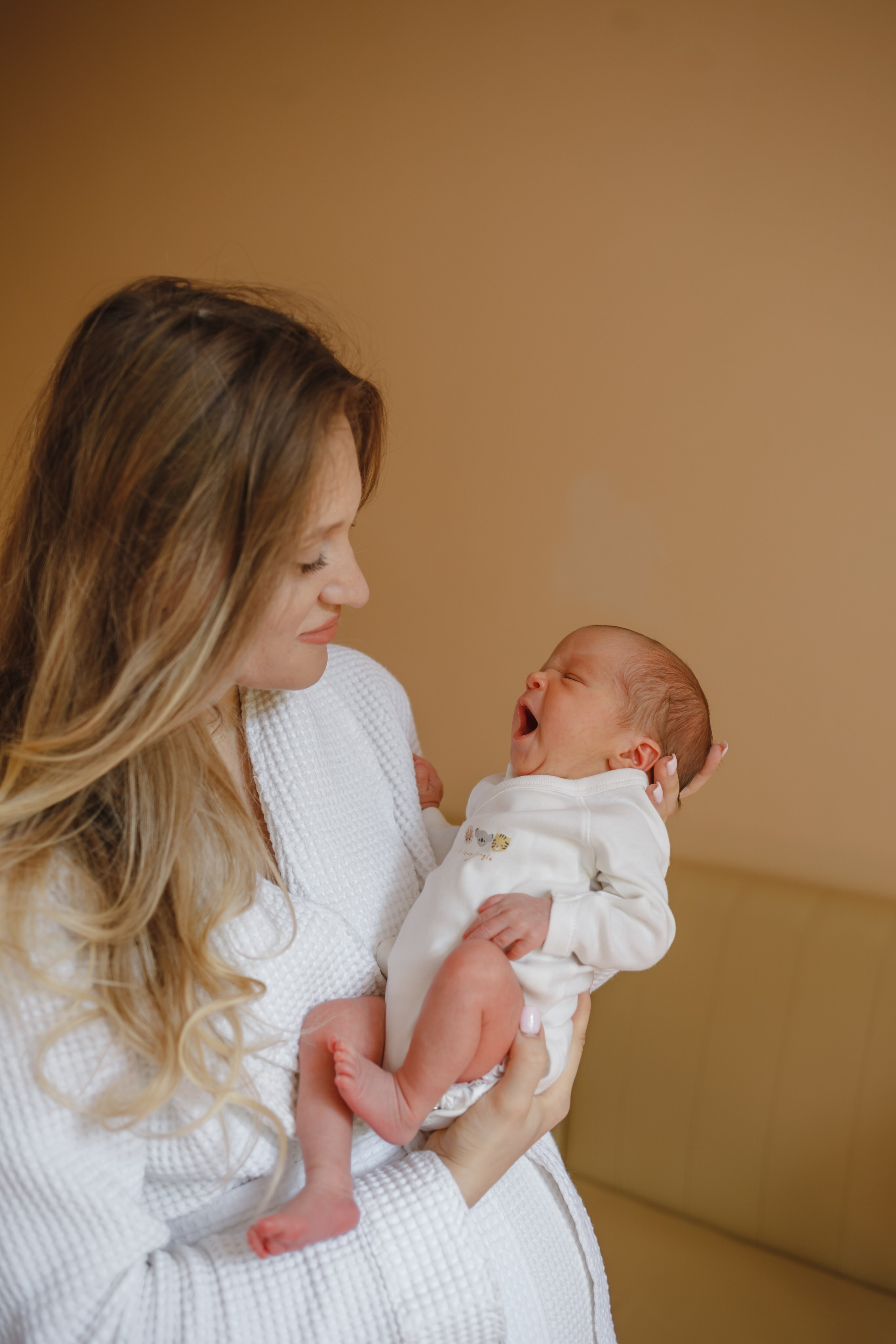 Выписка Анны с малышом Федором. Семейный фотограф Николаева Ольга