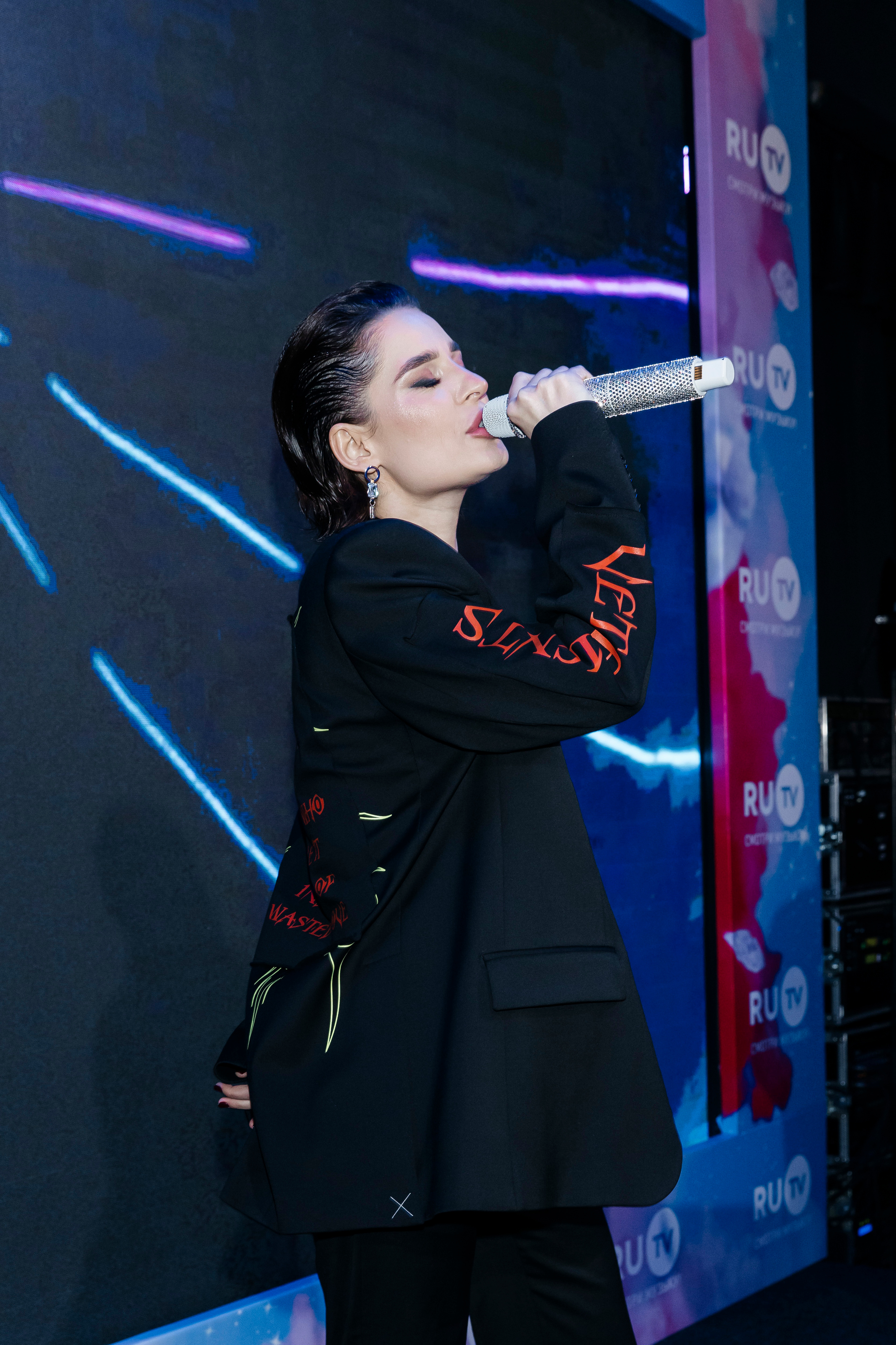 Севиль cверхновый сезон телеканала RU.TV 2022