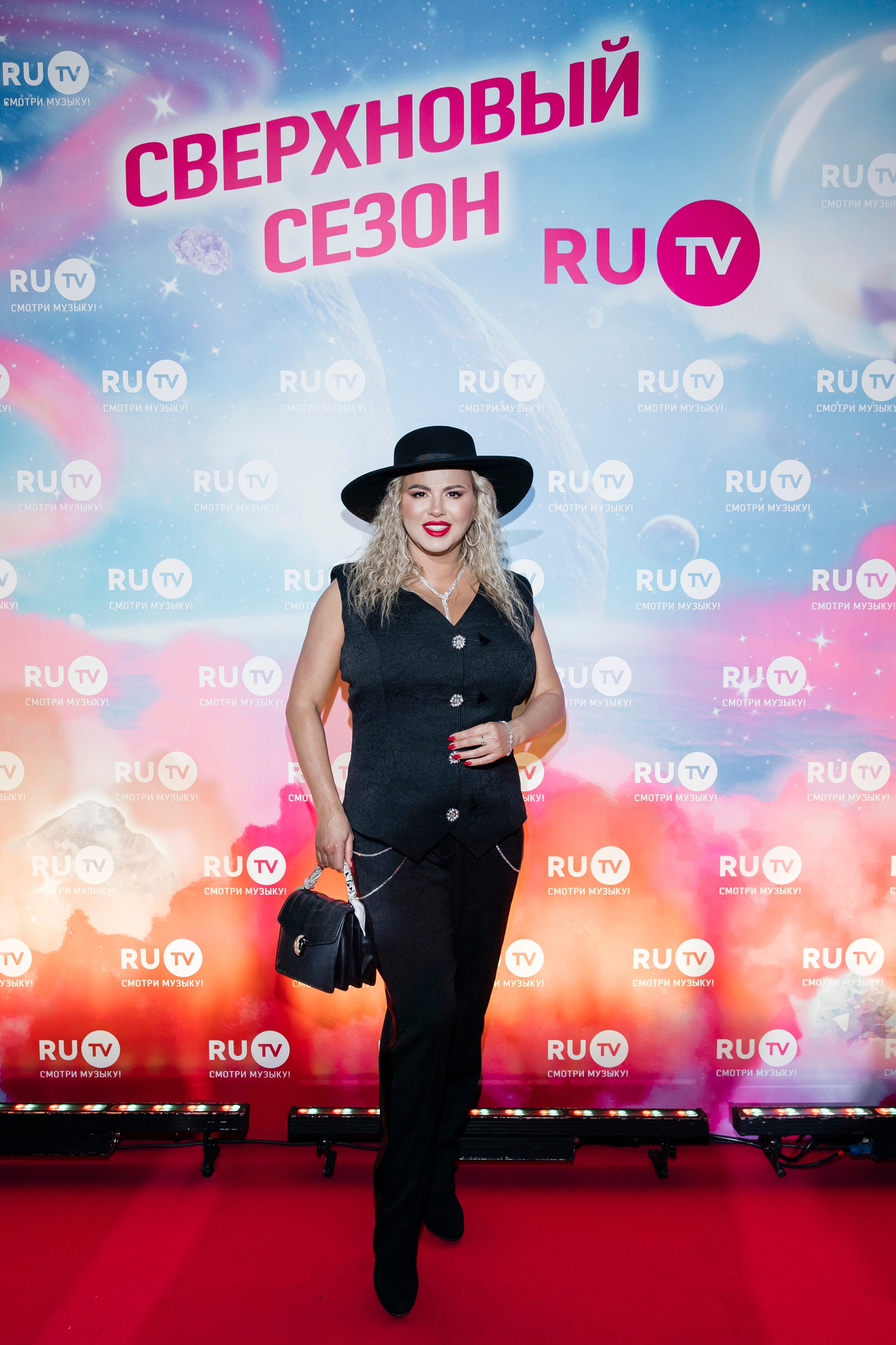Анна Семенович cверхновый сезон телеканала RU.TV 2022