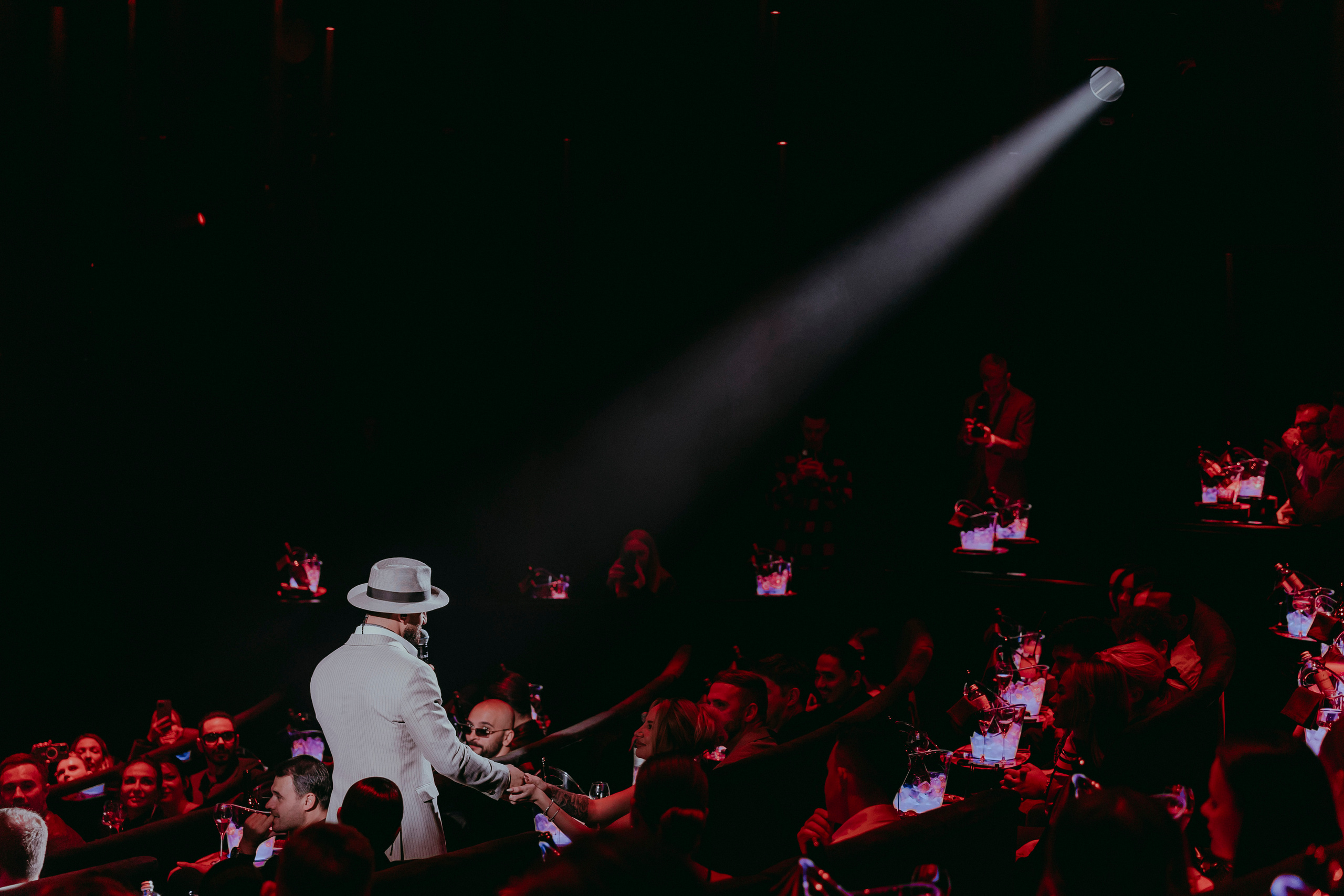 Состоялась закрытая презентация клипа JONY на песню «Никак». «Птичка на проводе»: информационный портал в Москве