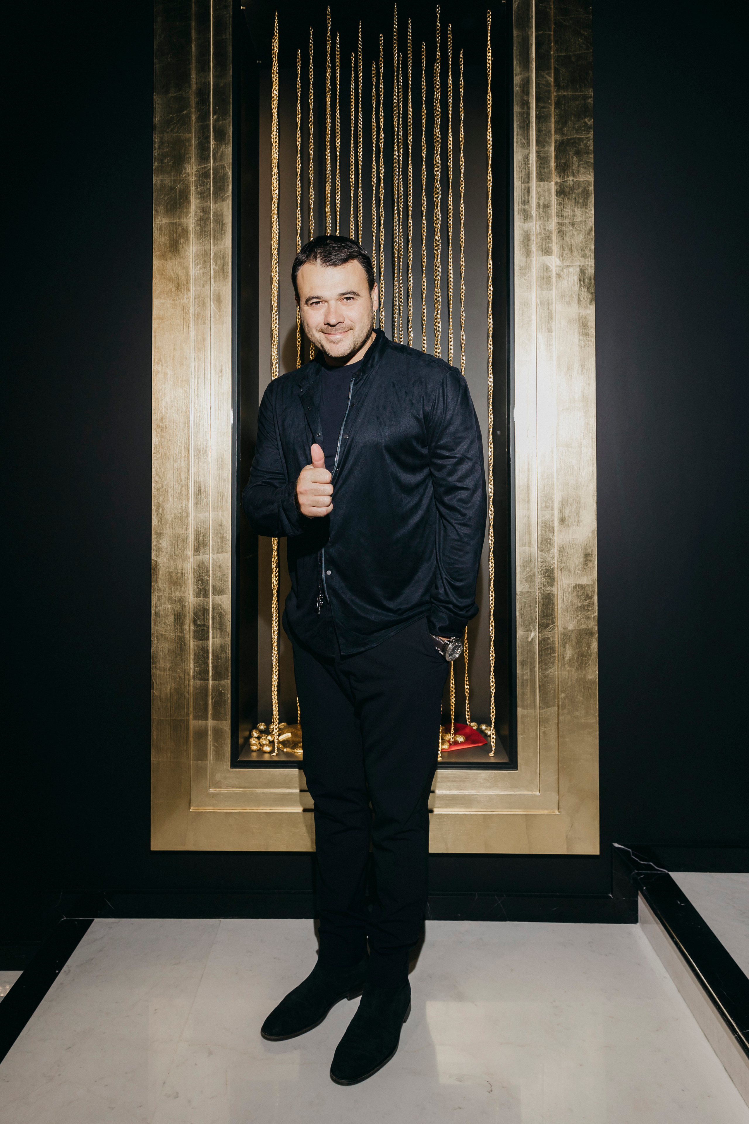 Эмин на закрытой презентации клипа JONY на песню «Никак».