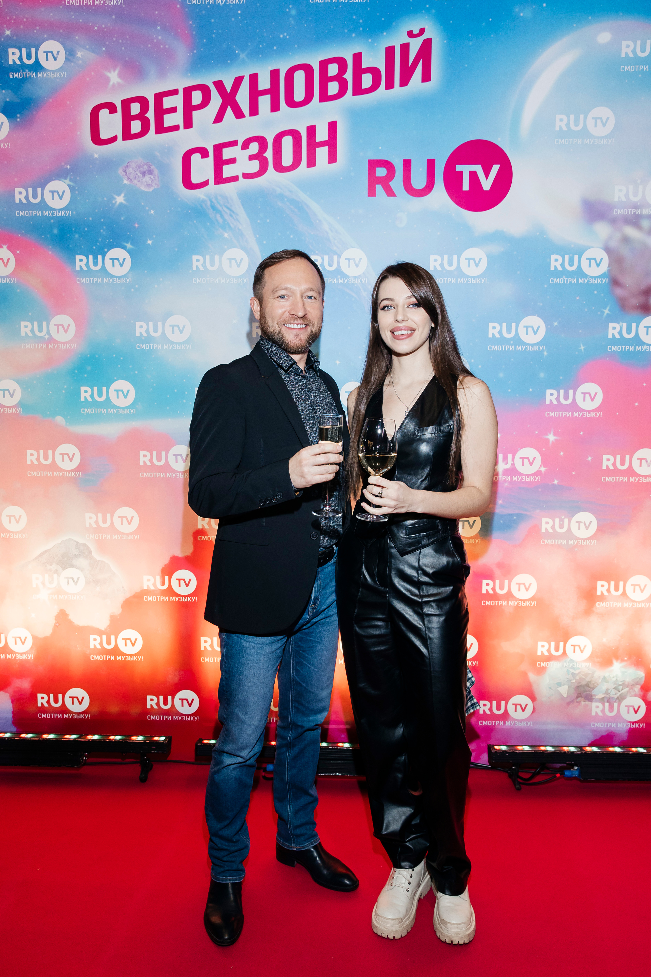 Сверхновый сезон телеканала RU.TV 2022. «Птичка на проводе»: информационный портал в Москве