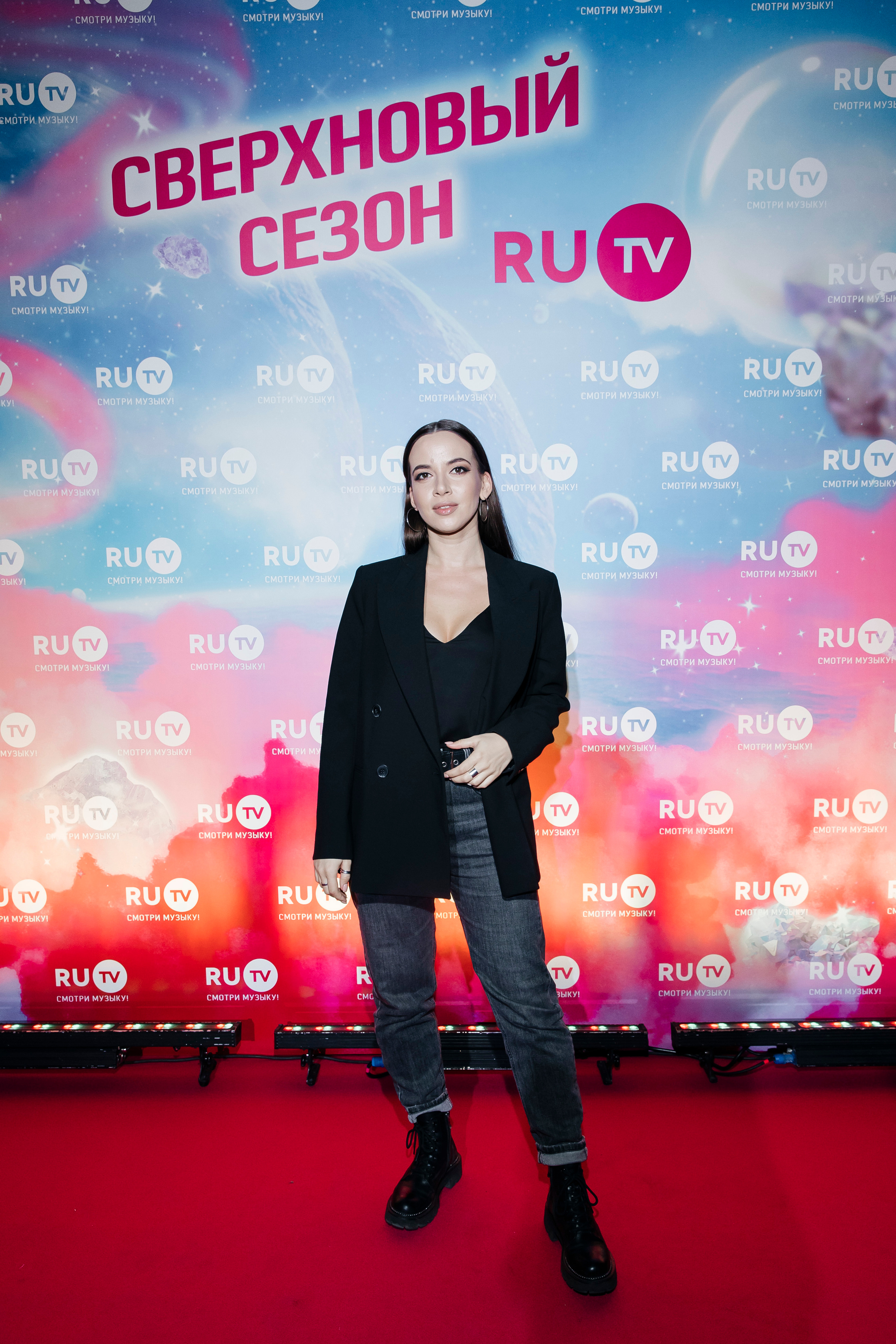 Сверхновый сезон телеканала RU.TV 2022. «Птичка на проводе»: информационный портал в Москве