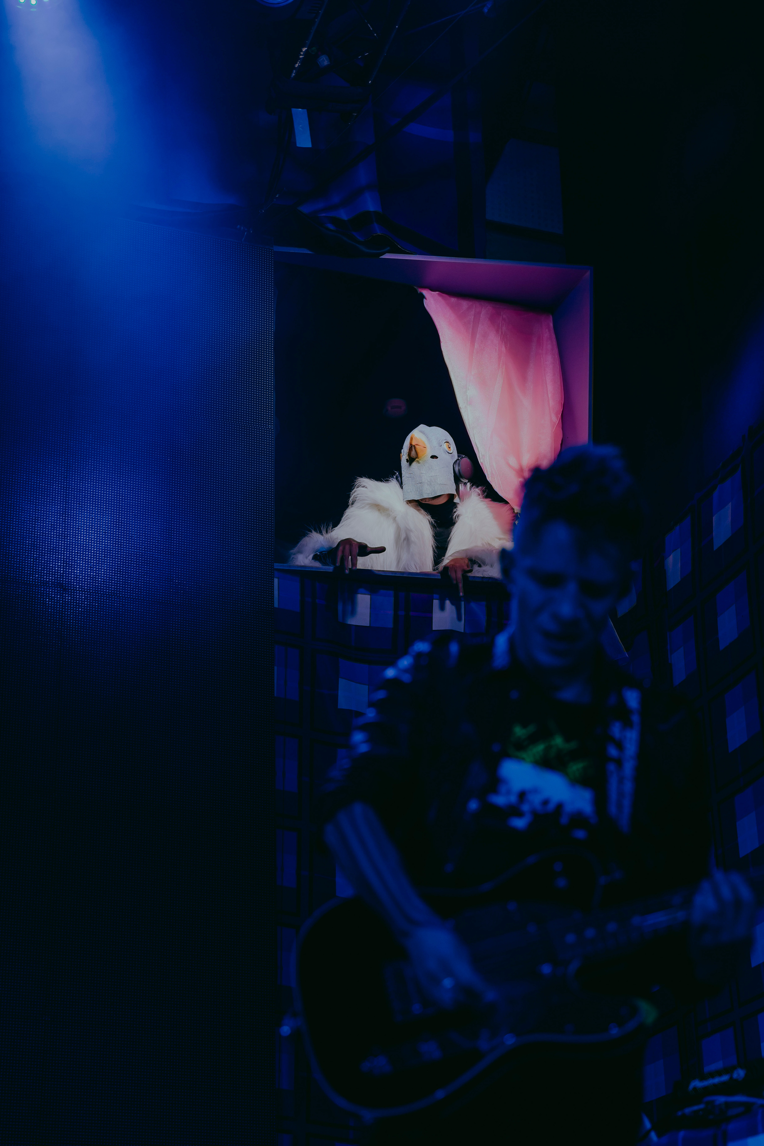 Первый сольный концерт LINA LEE: хочу быть…. «Птичка на проводе»: информационный портал в Москве