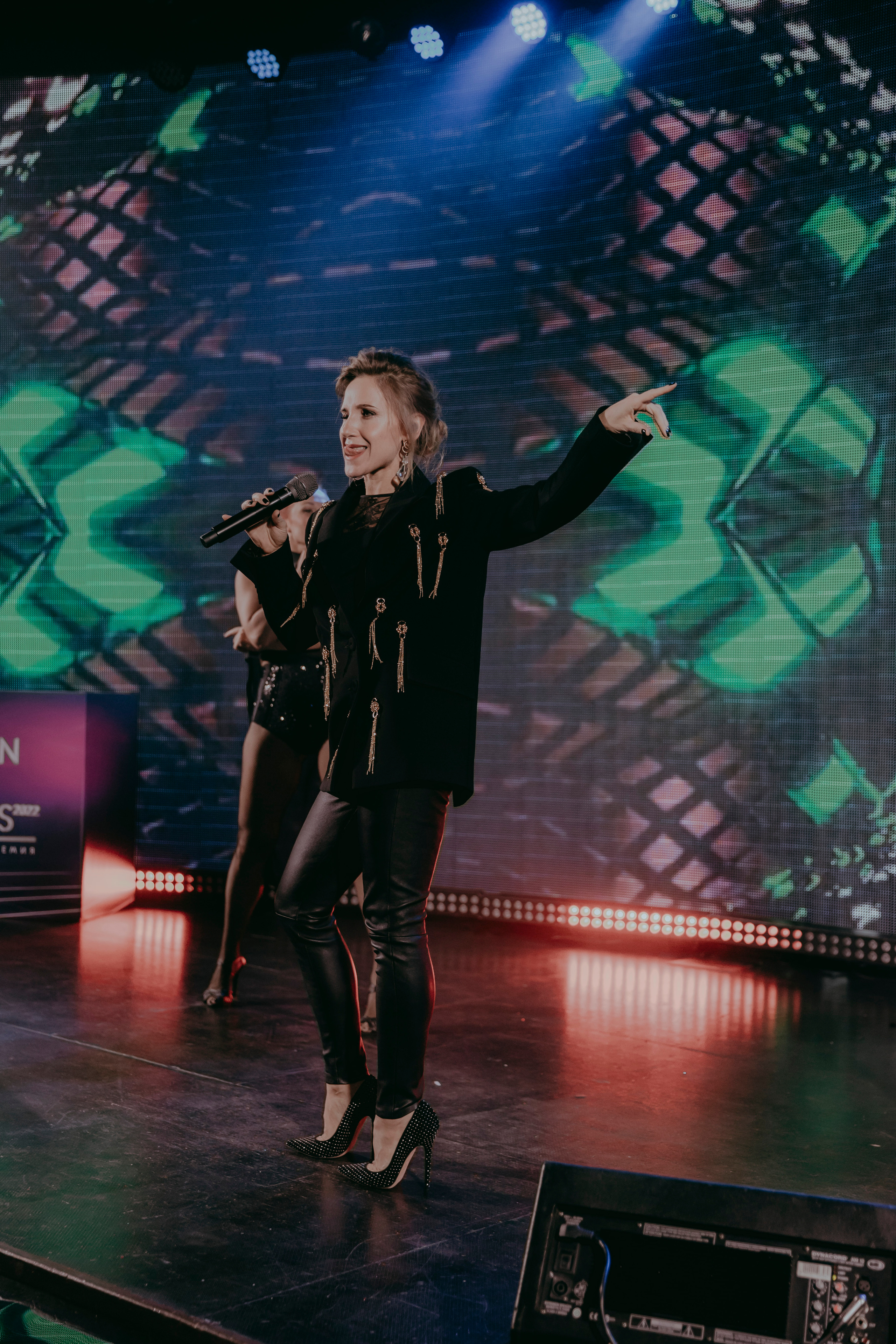 FASHION PEOPLE AWARDS 2022. «Птичка на проводе»: информационный портал в Москве