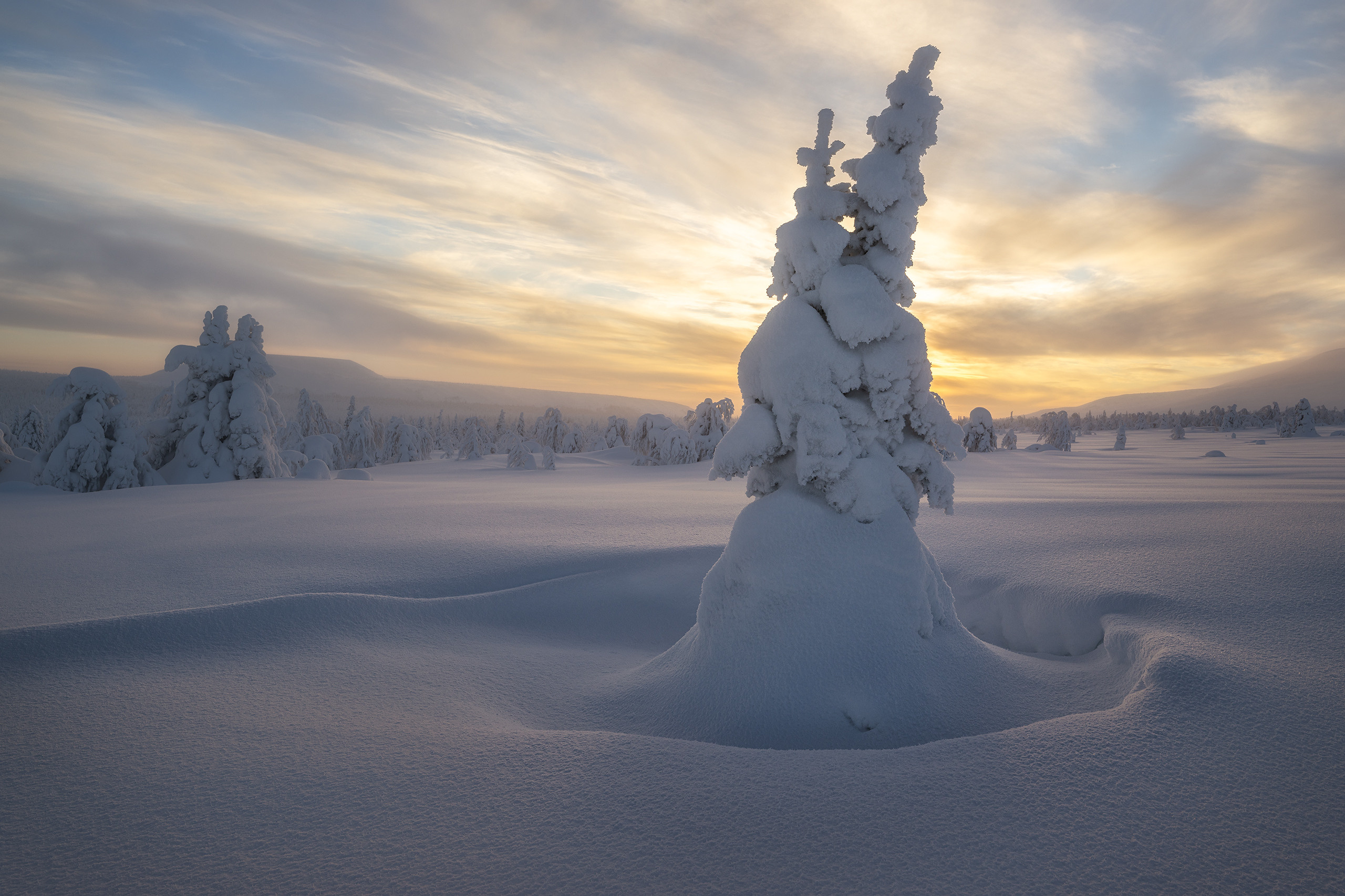 Рассвет в горах Главного Уральского хребта