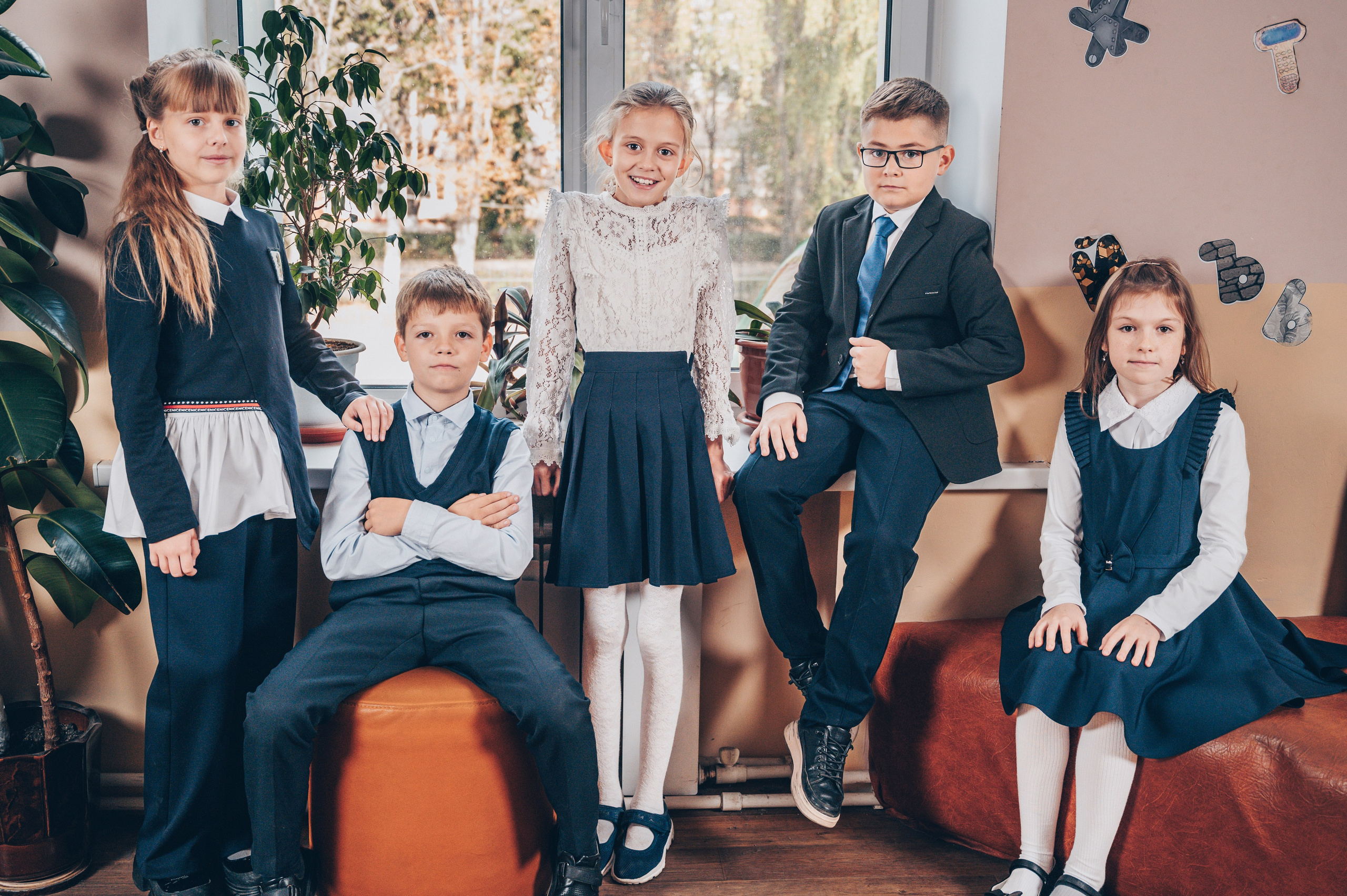 1-4 классы. Выпускные альбомы и Школьный фотограф в Алексеевке, Бирюче, Красном