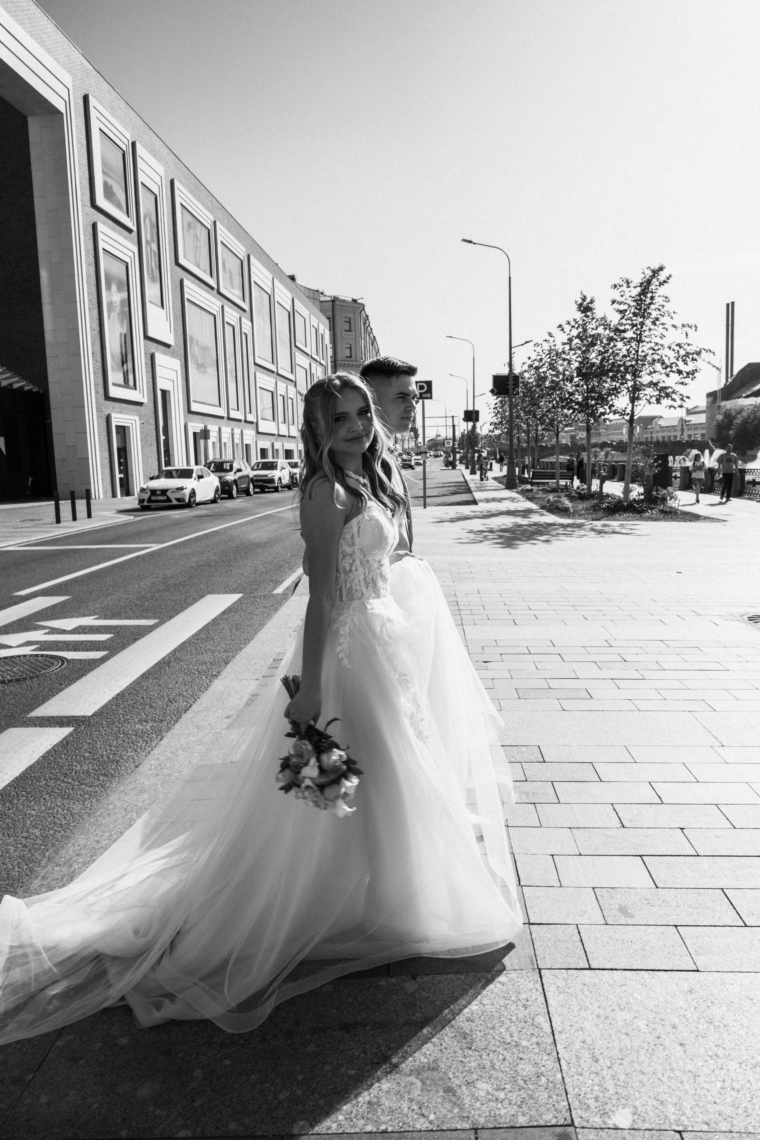 Свадебная фотосессия Якиманка. Фотограф Антон Стренковский. Свадебная хроника в Москве