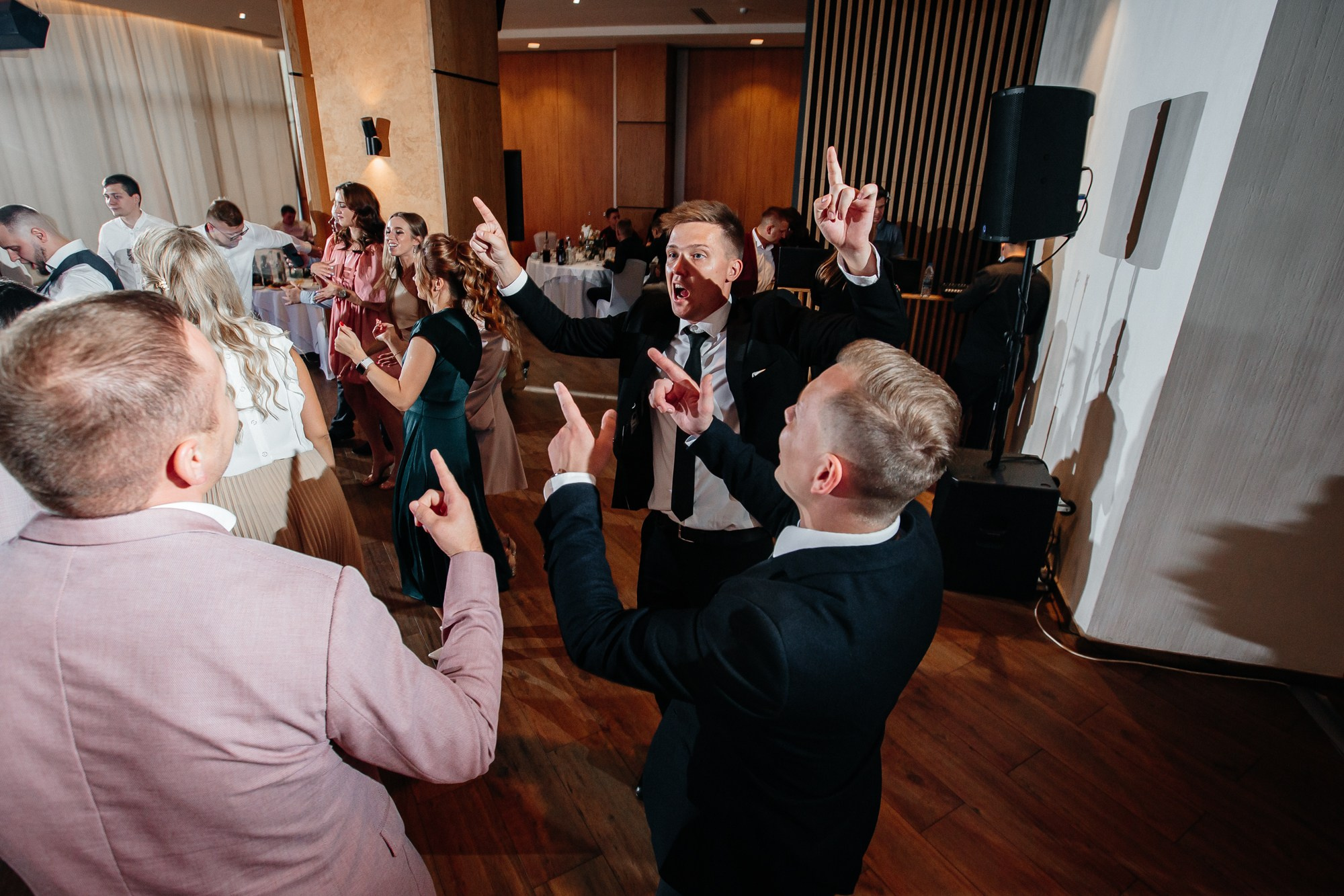 Свадебная съемка Архангельск Новотель. Свадебный фотограф в Архангельске и Северодвинске